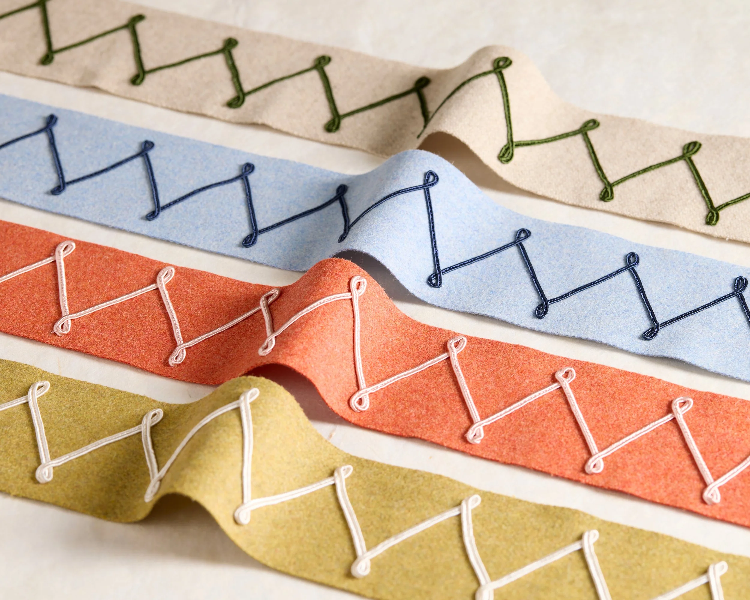 Single Criss-Cross Trim