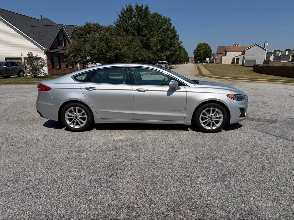 Fusion hybrid 2.jpg