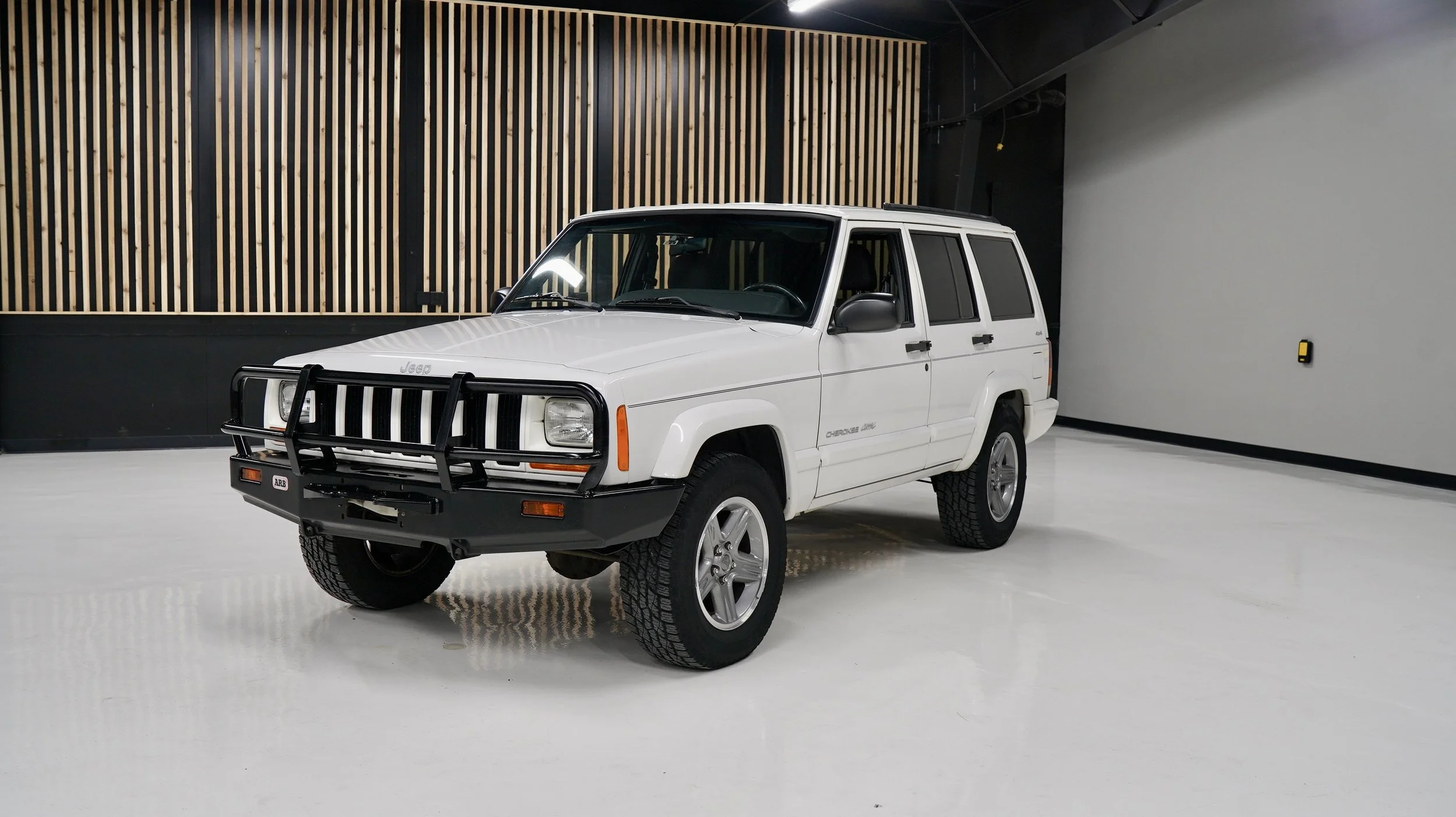 Jeep Cherokee XJ Sport Limited Classic For Sale — Davis AutoSports