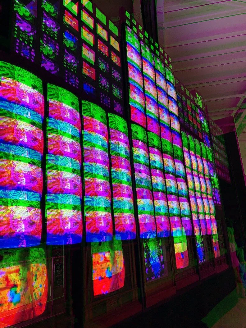 RAINBOW_UNFOCUS_TV.JPG