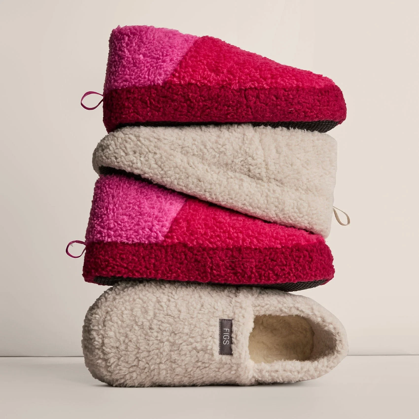 PDP_U_SLIPPERS_PINK.jpg