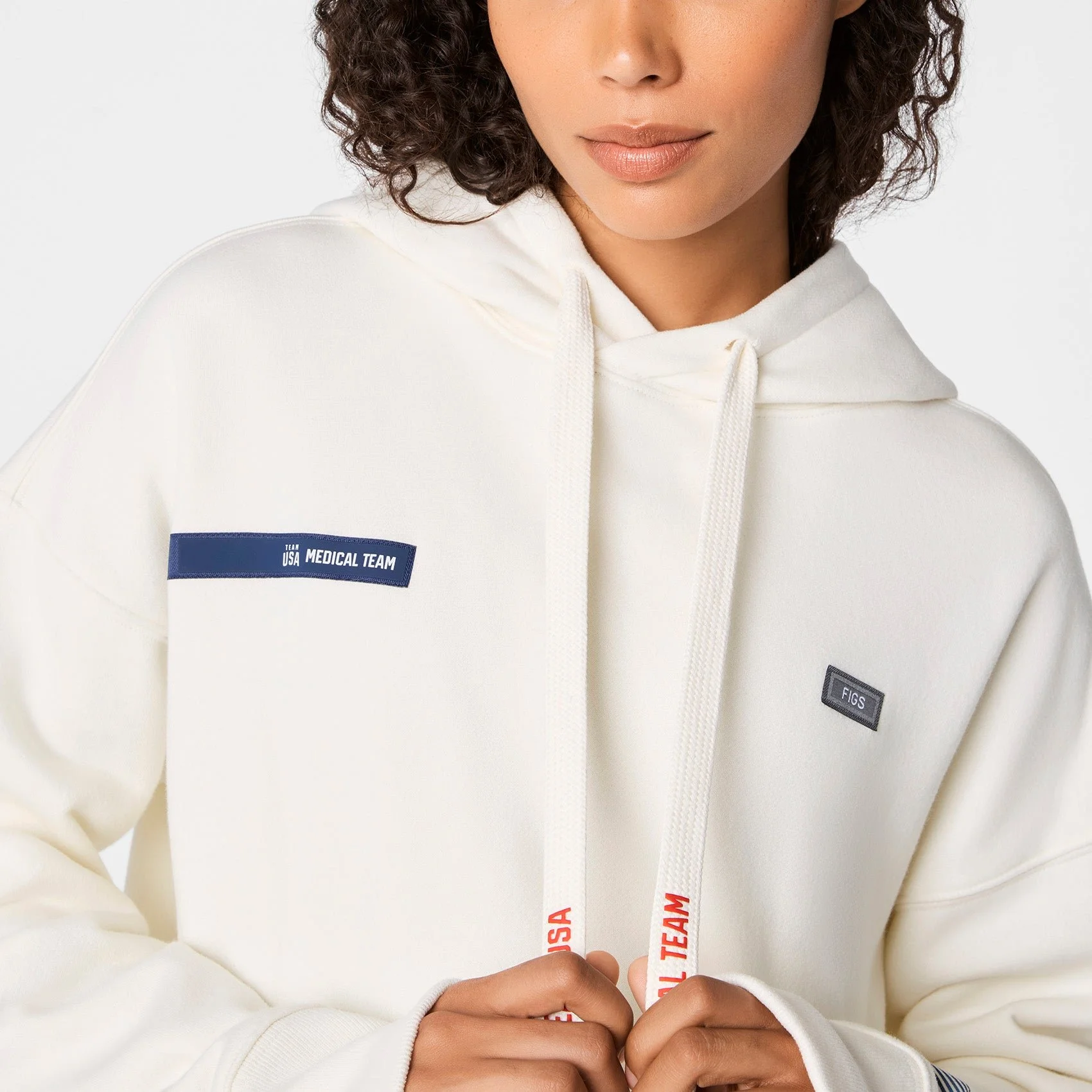 2026_Q1_01_OFF-WHITE_OFF-SHIFT-OVERSIZED-FLEECE-HOODIE_LAURYN_1814.jpg