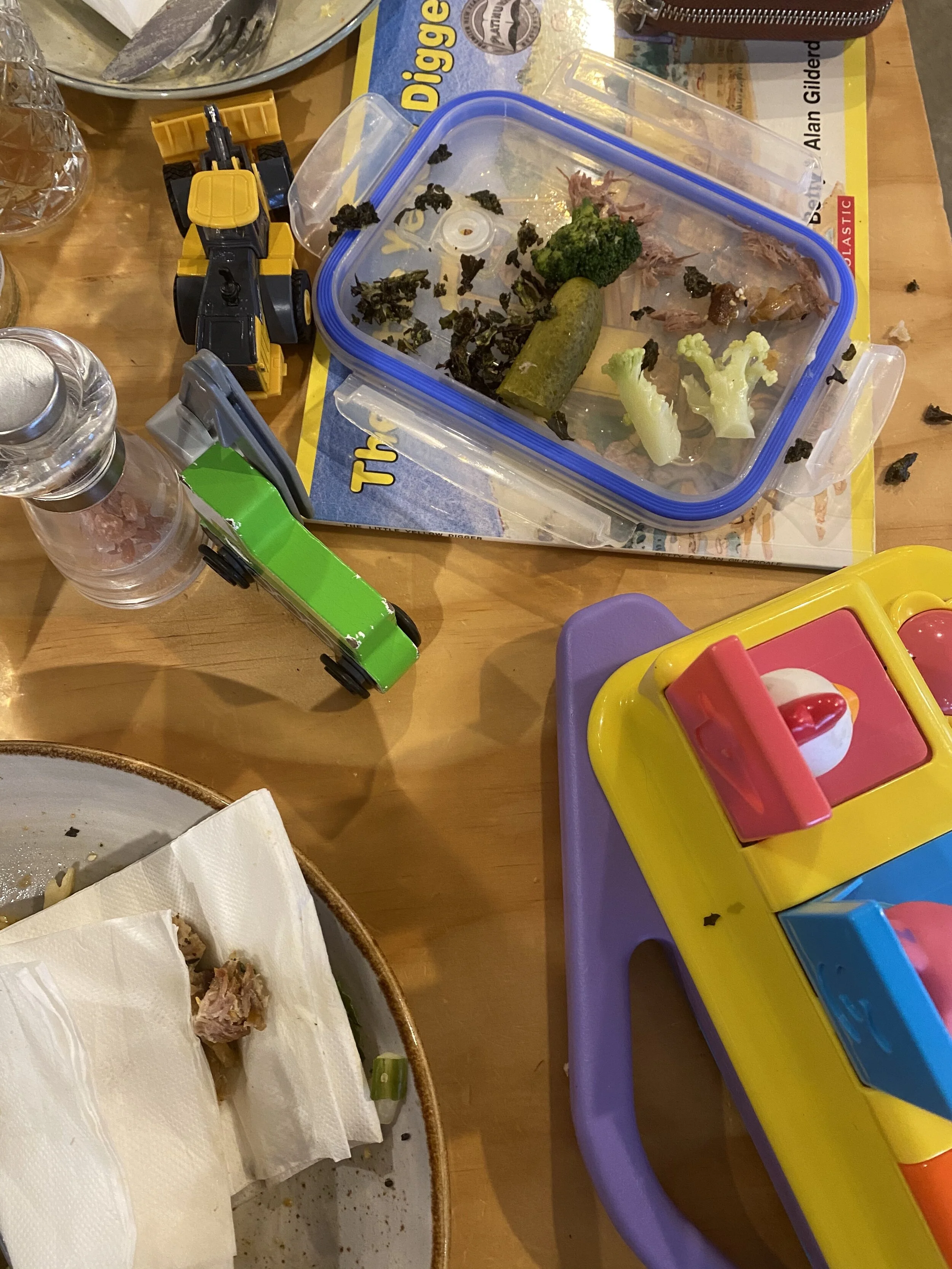 Toddlers at cafes