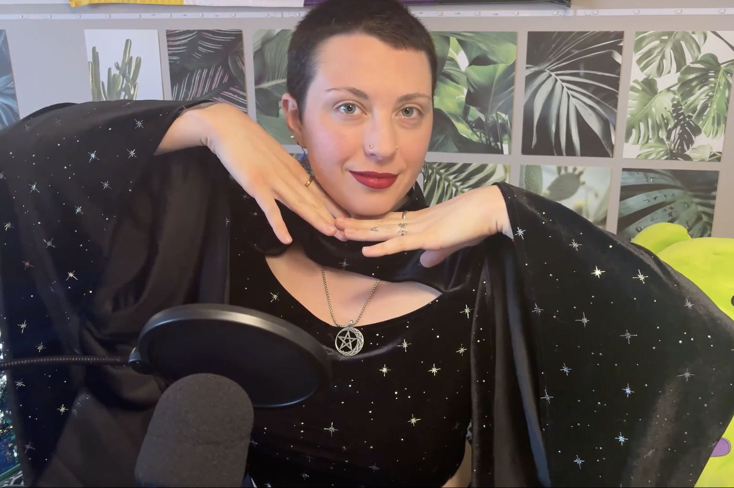 Lee Devi is a queer and nonbinary Yoga instructor. In this blog post, we discuss what is nonbinary? And Lee's personal experience with LGBTQ+ self-acceptance.