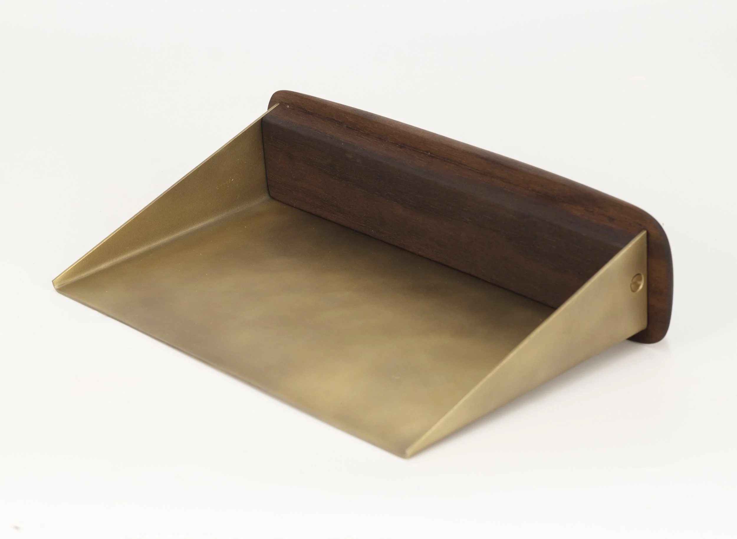 dust pan.jpg