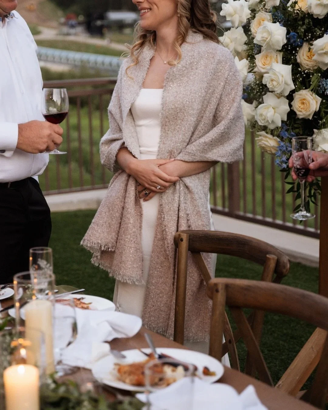 Possibly the most stunning dinner and toasts I&rsquo;ve ever been to apart of 🥂⛰️

Planner-&nbsp;@redcanyonevents 
Venue-&nbsp;@snowpinelodge
Photographer-&nbsp;@hayleyjadephoto
Cellist-&nbsp;@stringfx_
Florist-&nbsp;@ruscusandrose
HMUA-&nbsp;@lasti