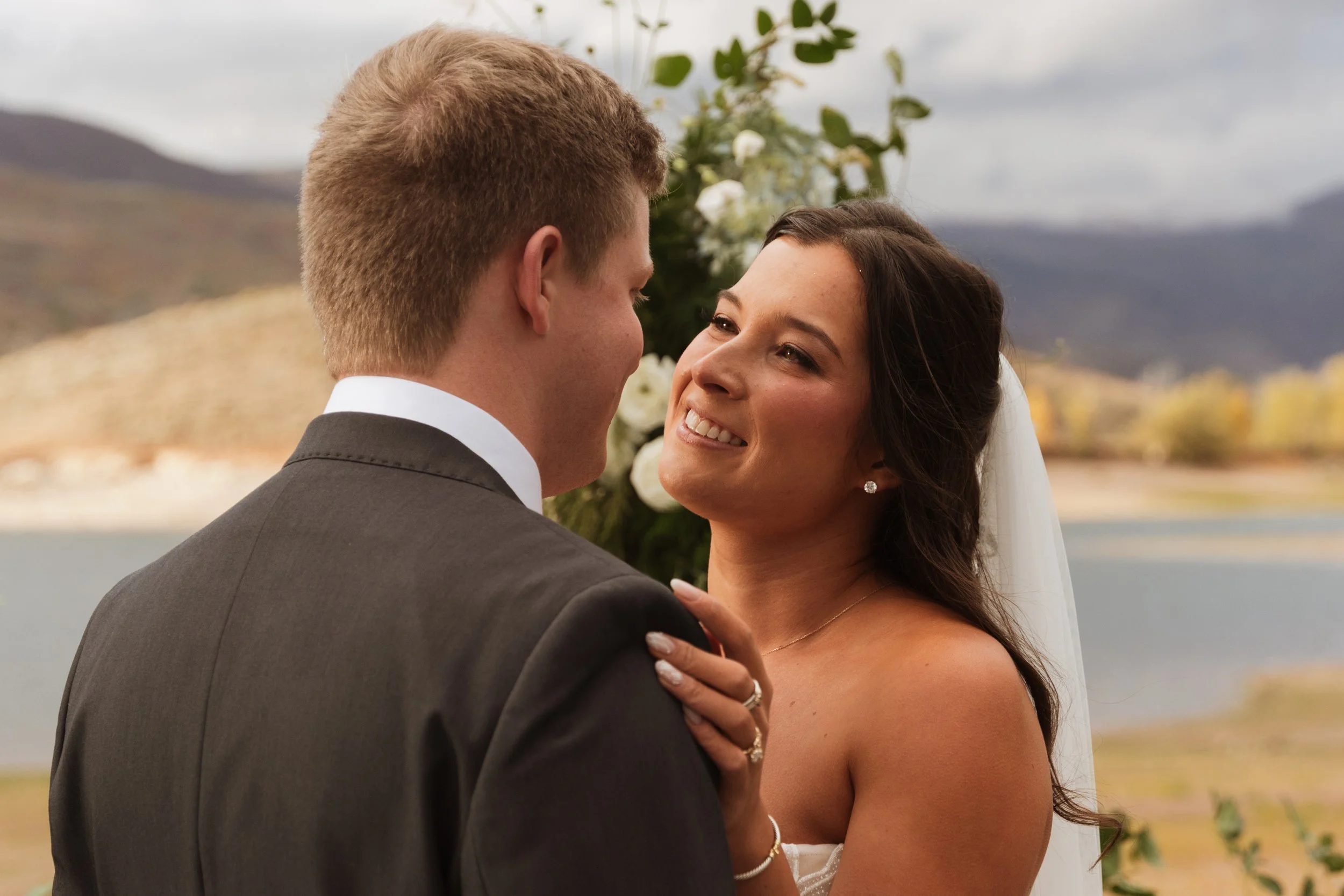 Deer Creek Wedding | Elle and Hank