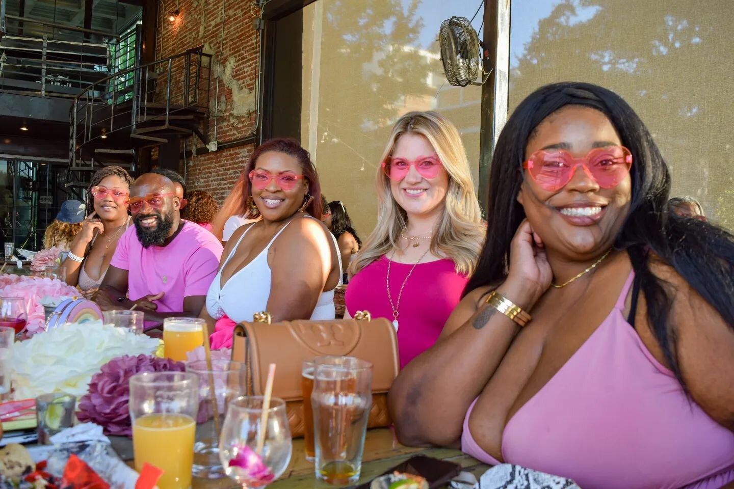 On Wednesdays.....🤌🏽💗

#onwednesdayswewearpink #eventphotography