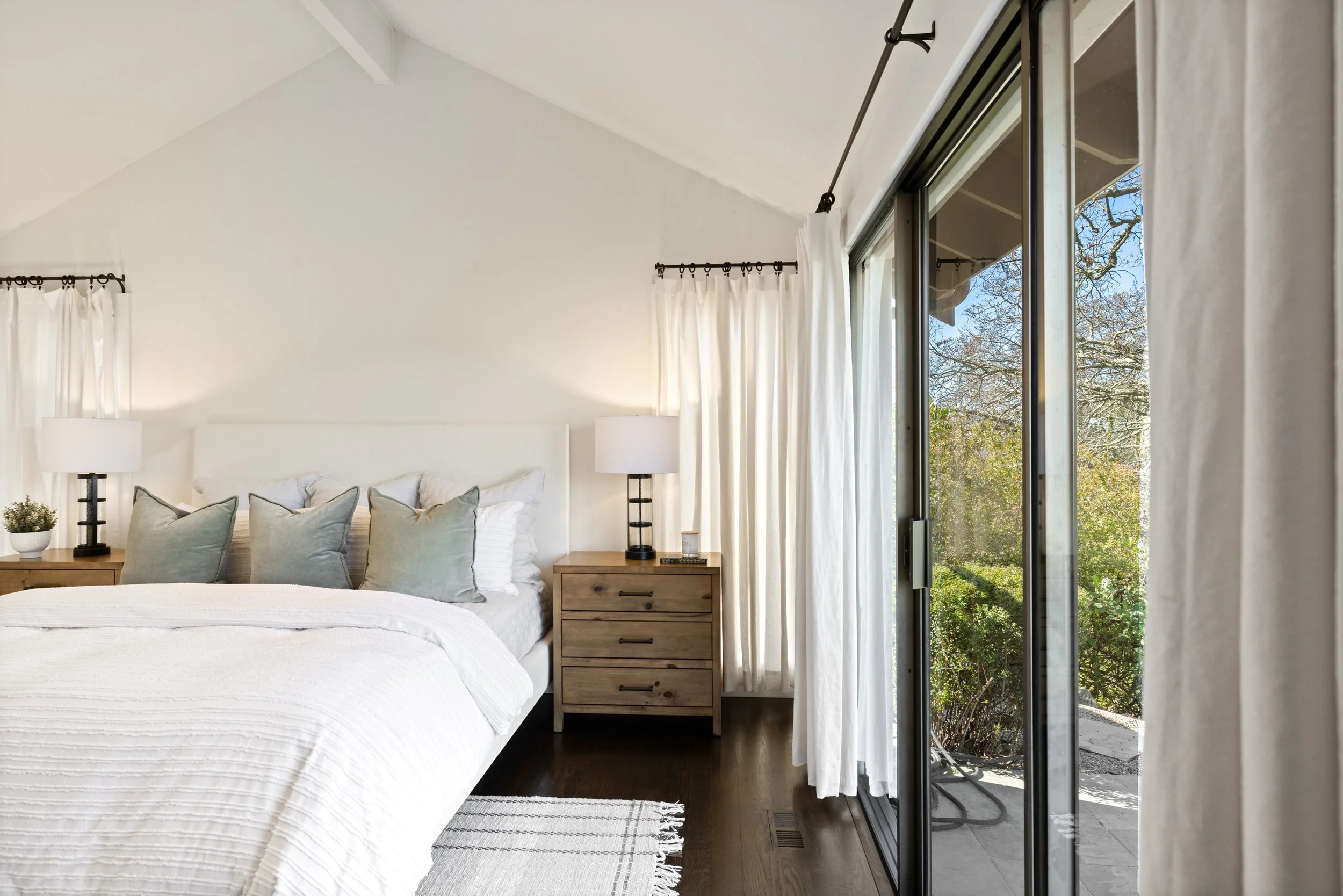 45 Primary Suite.jpg