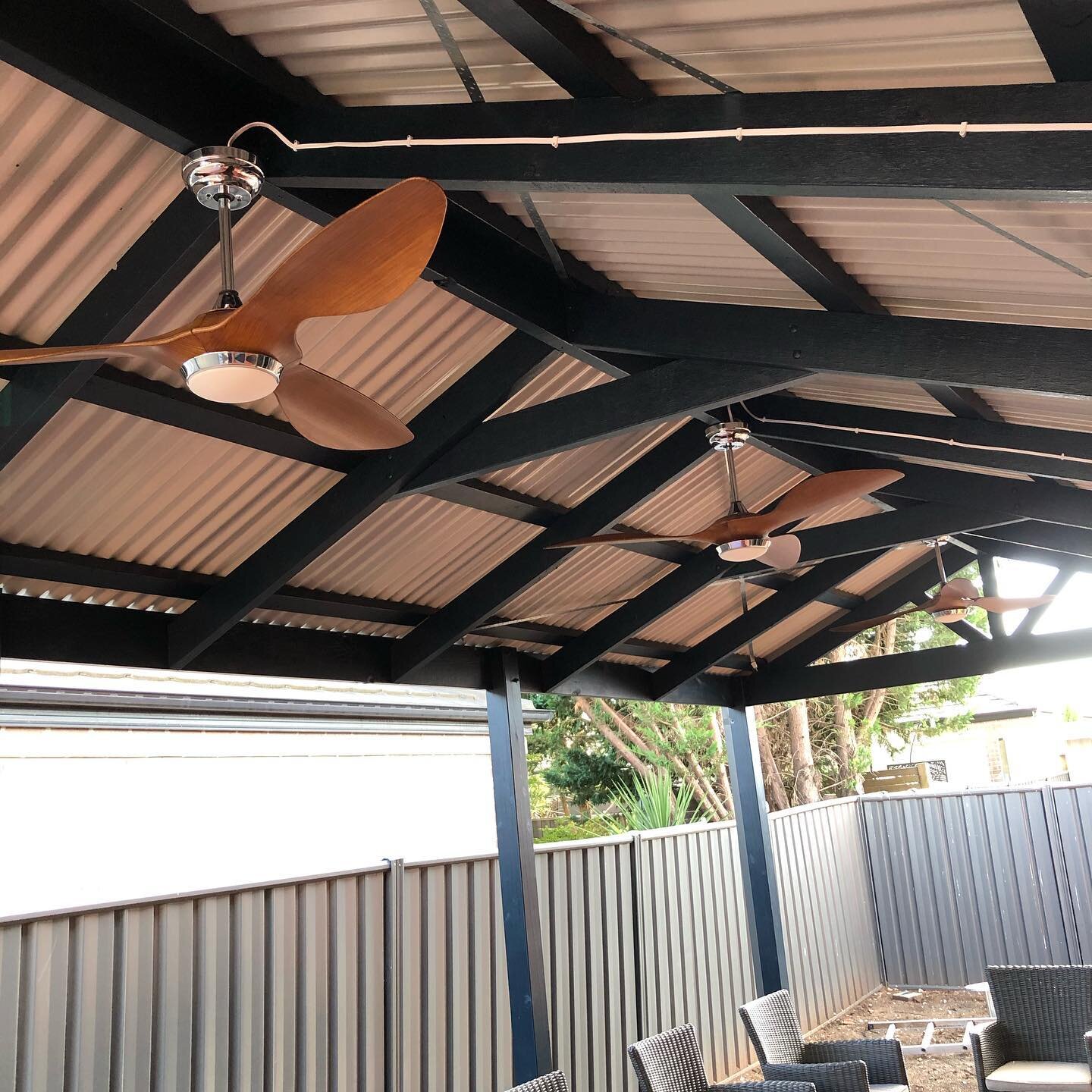 fans were the order of the day. Another happy customer. ⚡️

#elec #melbourneelectrician #electrician #electricians #electrical #contractor #renovation #sparky #sparkie #jobsite #job #worksite #construction #trade #tradie #work #home #developer #build