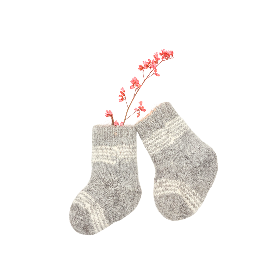 Chausson chaud bébé en laine alpaga tricot main cadeau de naissance