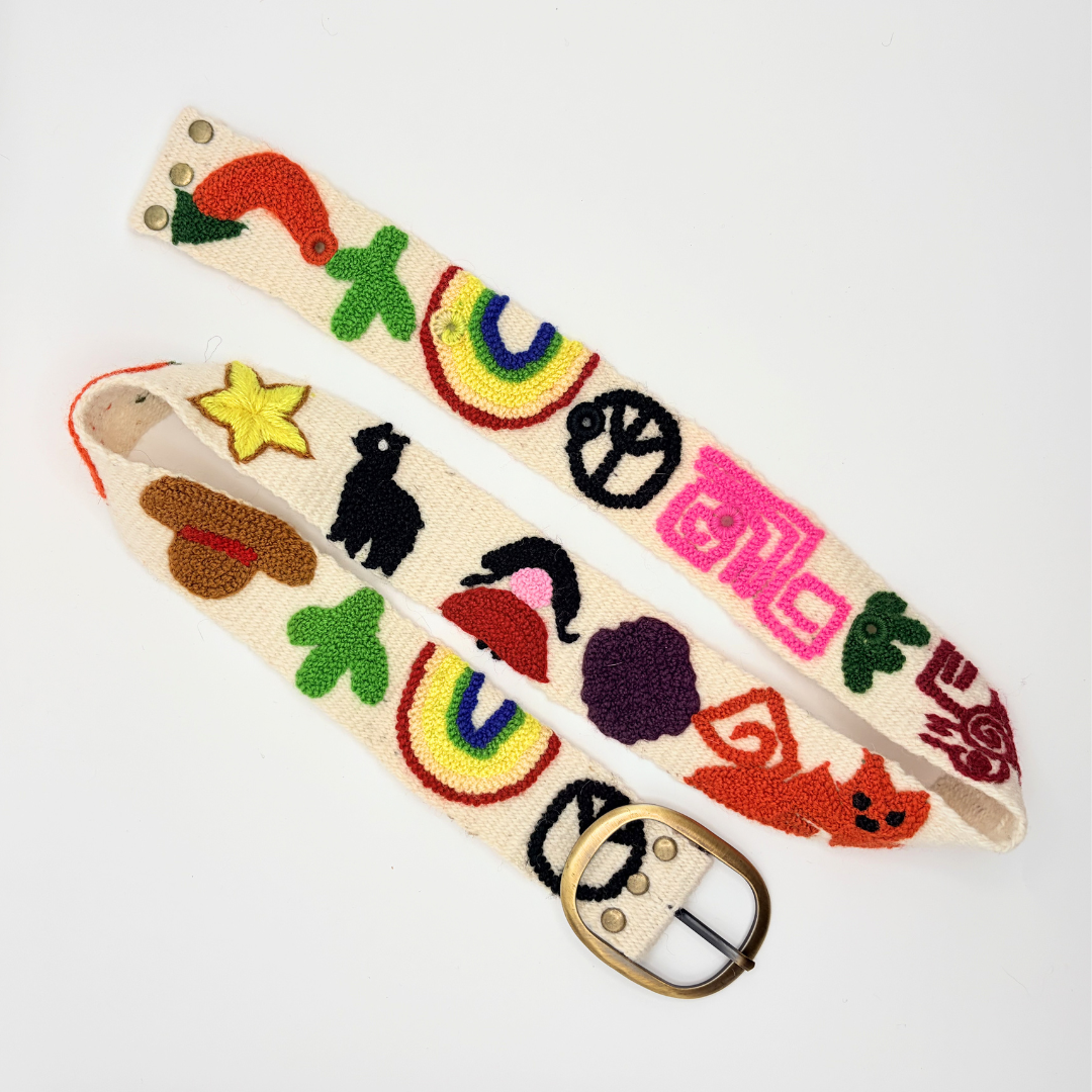 ceinture brodée en laine d'alpaga motifs amérique latine cactus piment arc-en-ciel lama