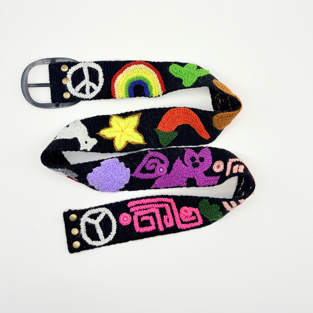 ceinture brodée en laine d'alpaga motifs amérique latine cactus piment arc-en-ciel lama