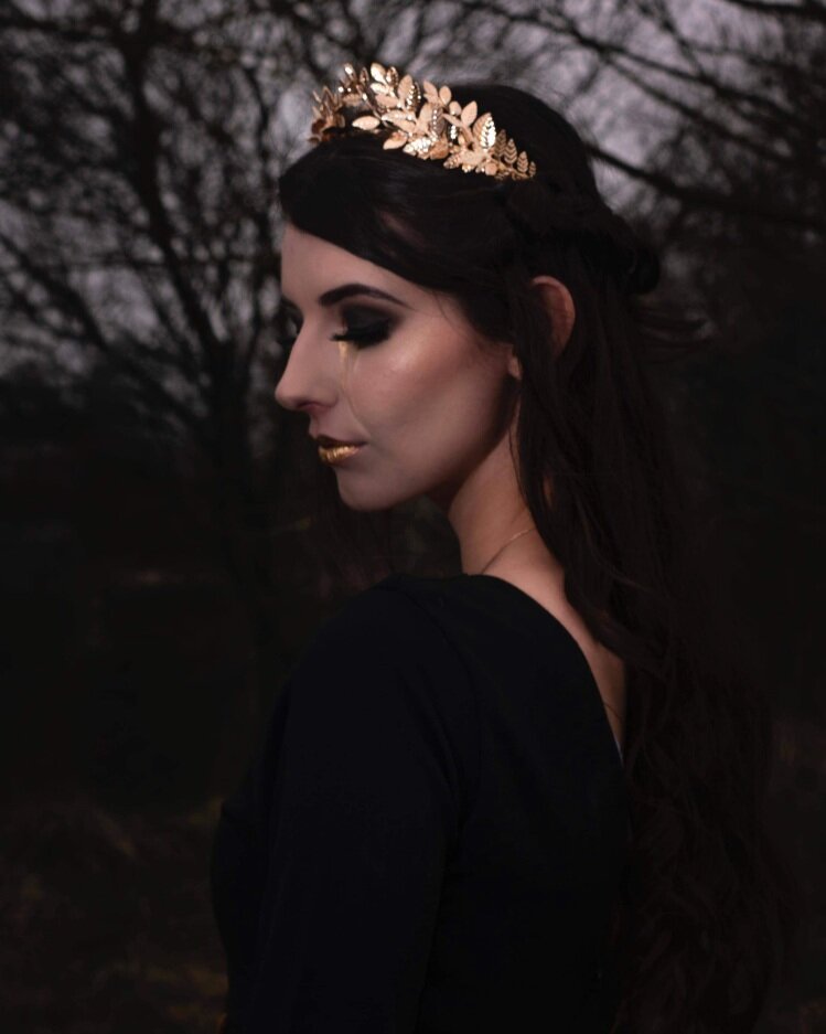 Fashion + make-up photoshoot "Demeter's Fall"
(2019)