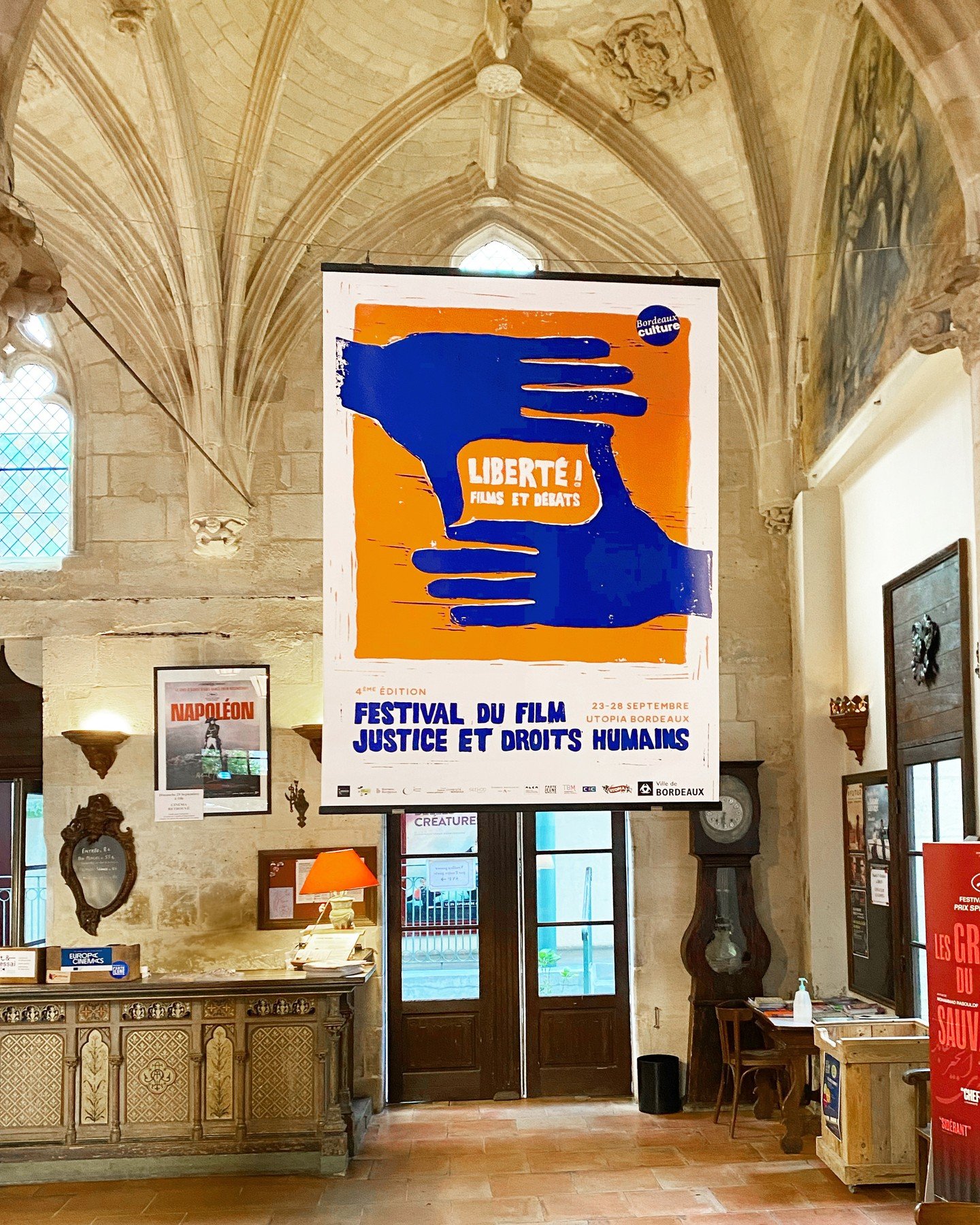 Affiche de l'&eacute;dition 2024 du @festivaljusticedroitshumains au @cinemautopiabordeaux qui est l'ancienne &eacute;glise Saint-Sim&eacute;on ⛪