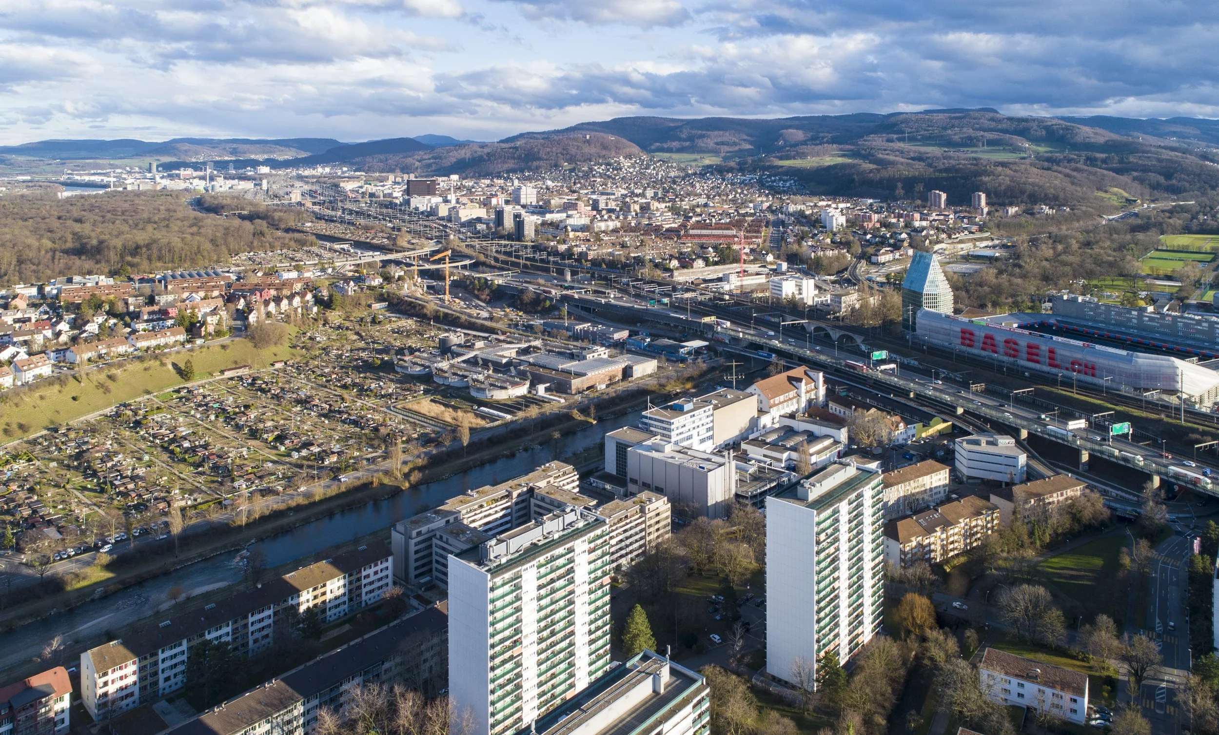 zweiwest-Droneshots-Basel-Aus-Einblicke-19.jpg