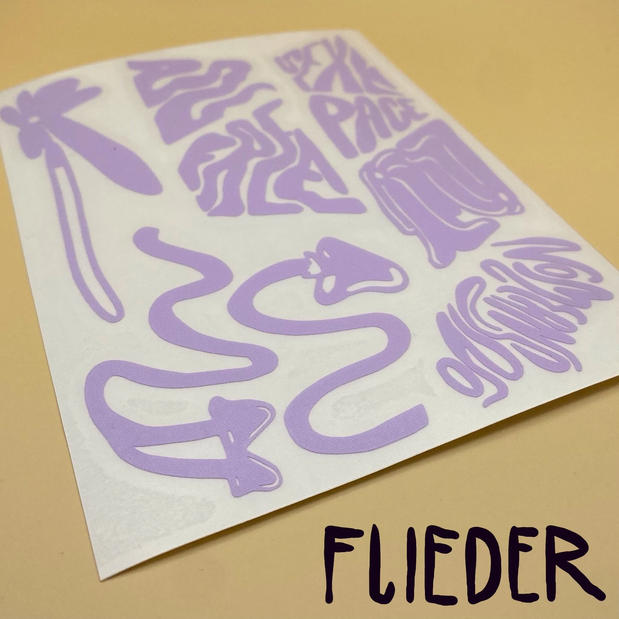 Fahrradaufkleber_Outsideiffreedom-flieder.jpg
