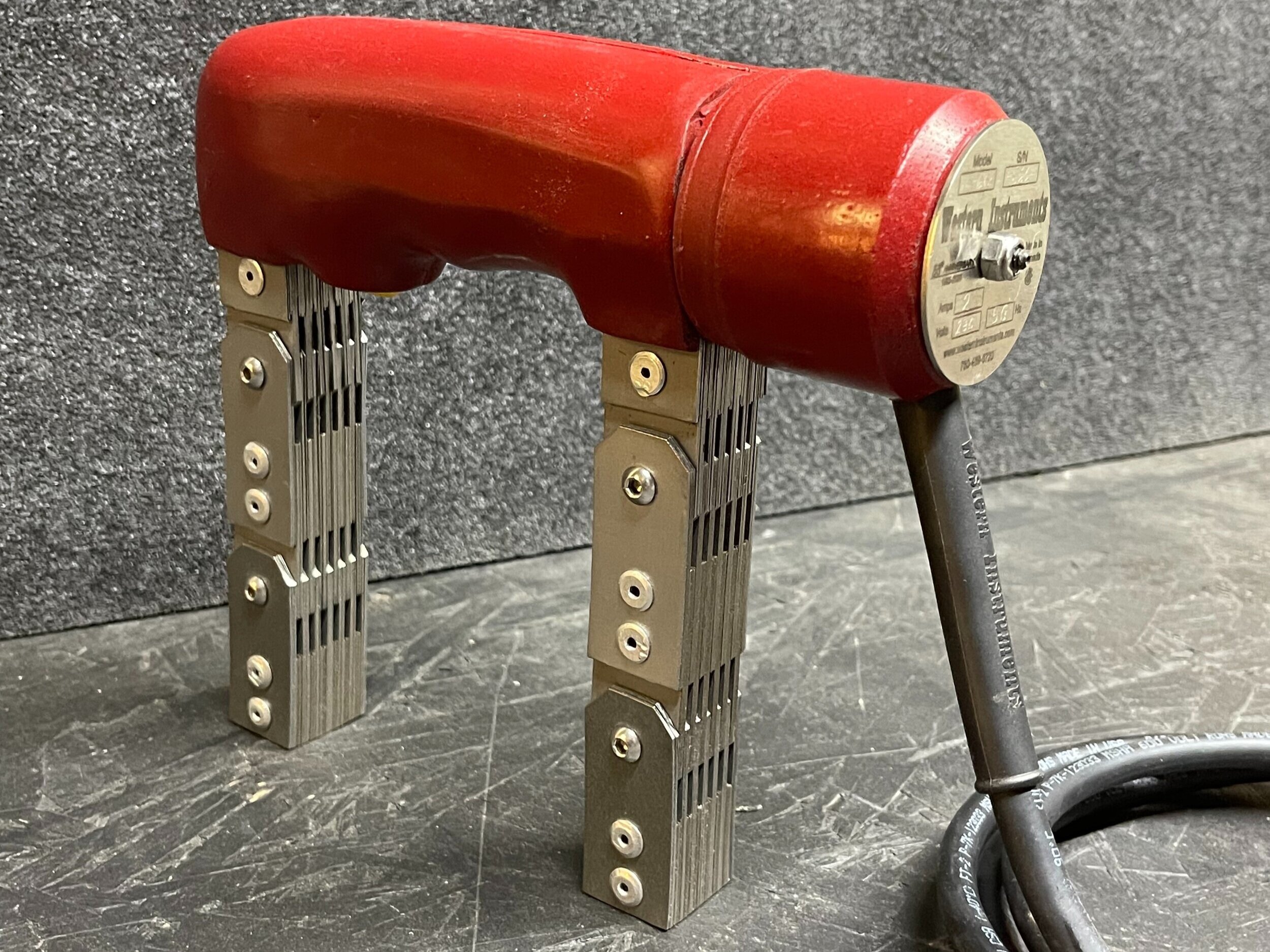 WC-6X2_Red+Cap_Angle+View.jpg
