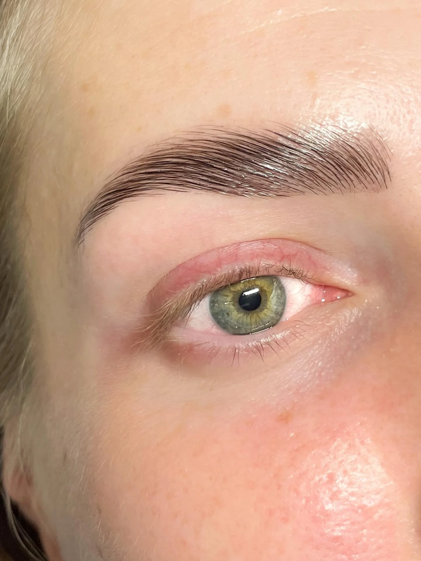 ✨ Miksi KULMIEN LAMINOINTI kannattaa? ✨

Haaveiletko huolitelluista, mutta luonnollisista kulmista ilman p&auml;ivitt&auml;ist&auml; muotoilua? Kulmien laminointi voi olla juuri se ratkaisu, jota et ole tiennyt tarvitsevasi 💫

💜 T&auml;ytel&auml;is