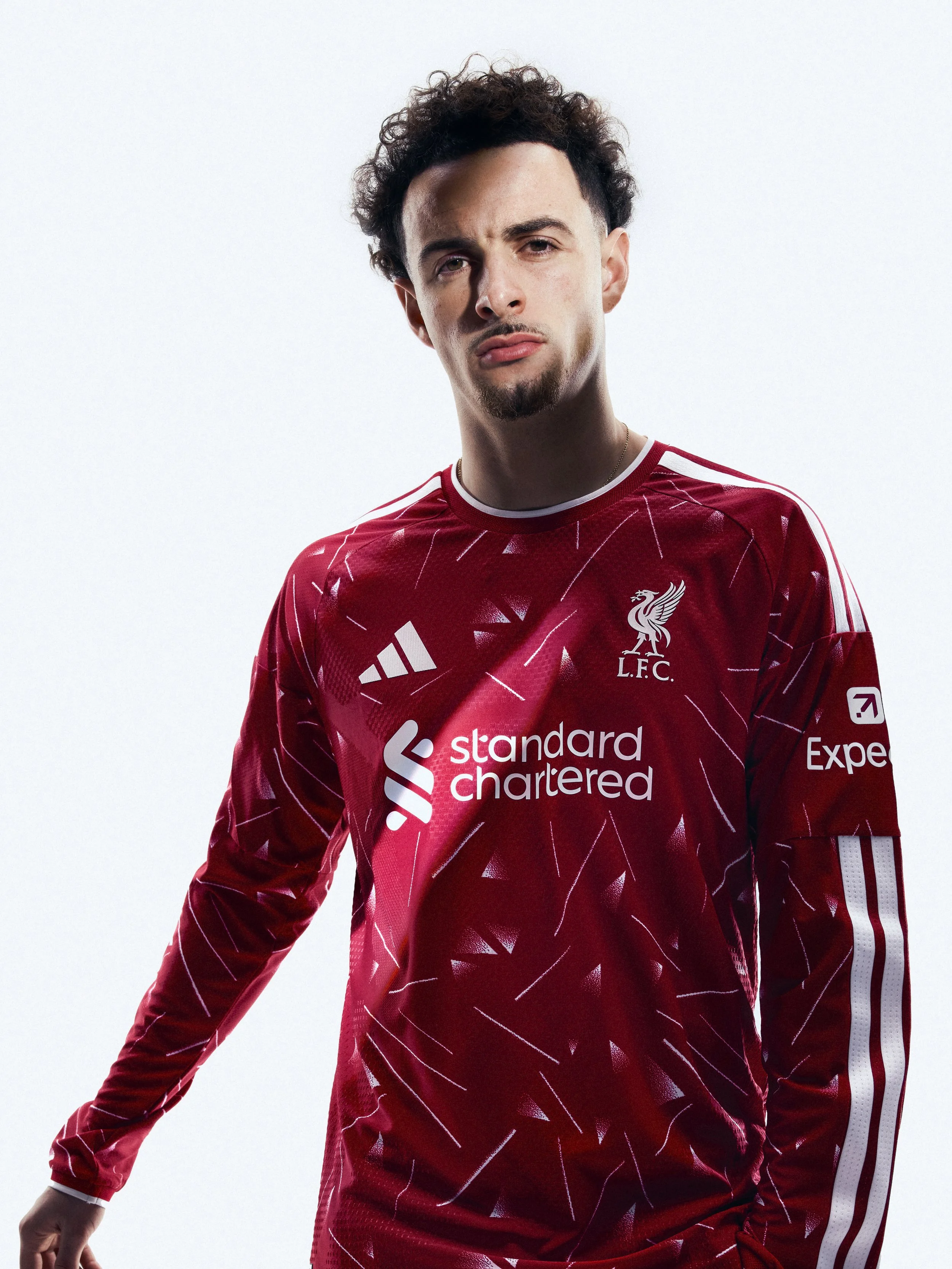 H24803_FW26_LIVERPOOL_HOME_PLAYER_KB8251_JONES_01_RGB.jpg