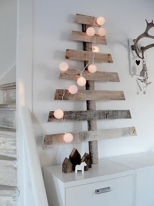 Scandinavian-Christmas-Decorating-Ideas-17-1-Kindesign.jpg