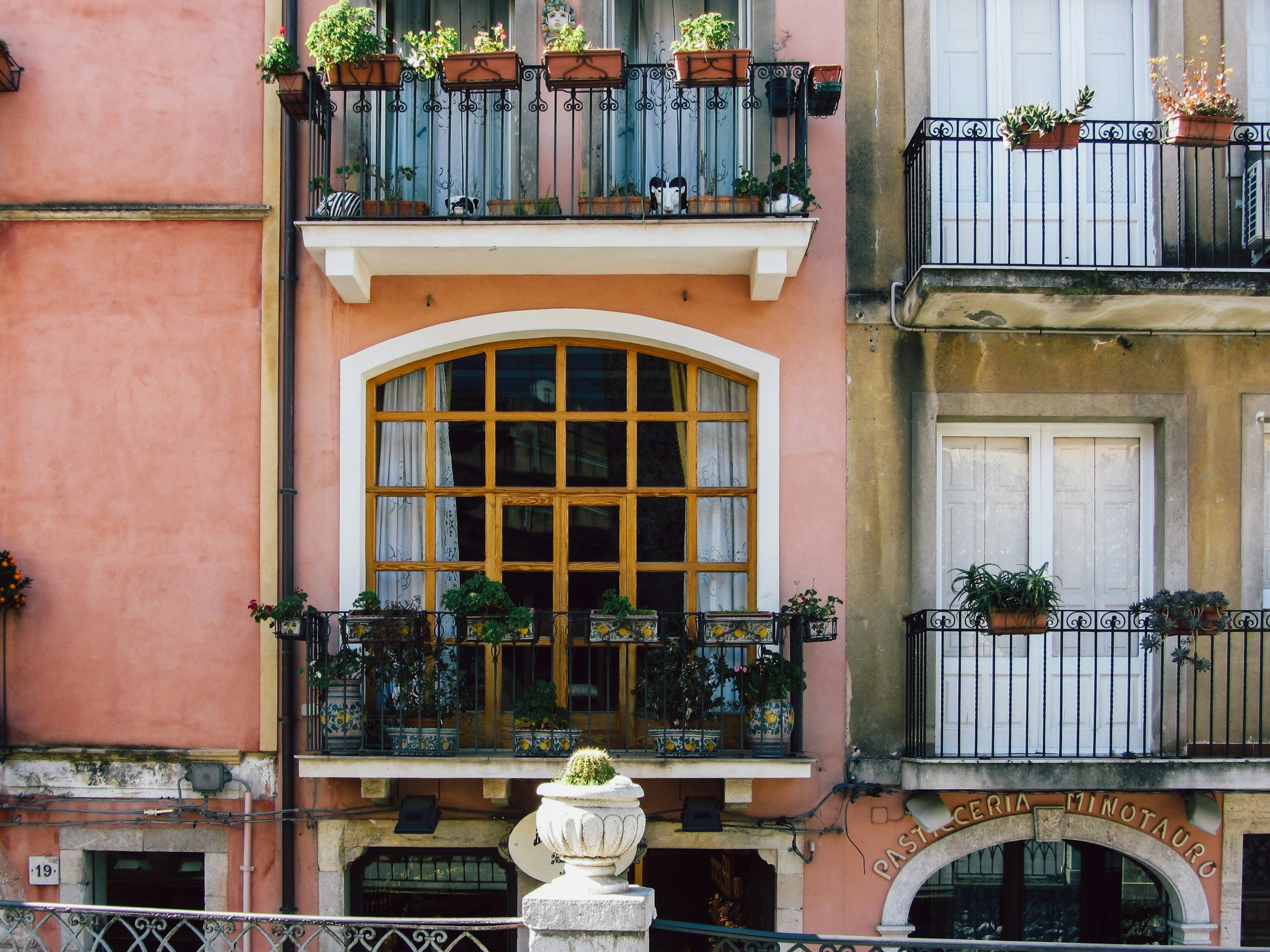 Bringing the World Home – How to Infuse Travel Aesthetics Into Your Space