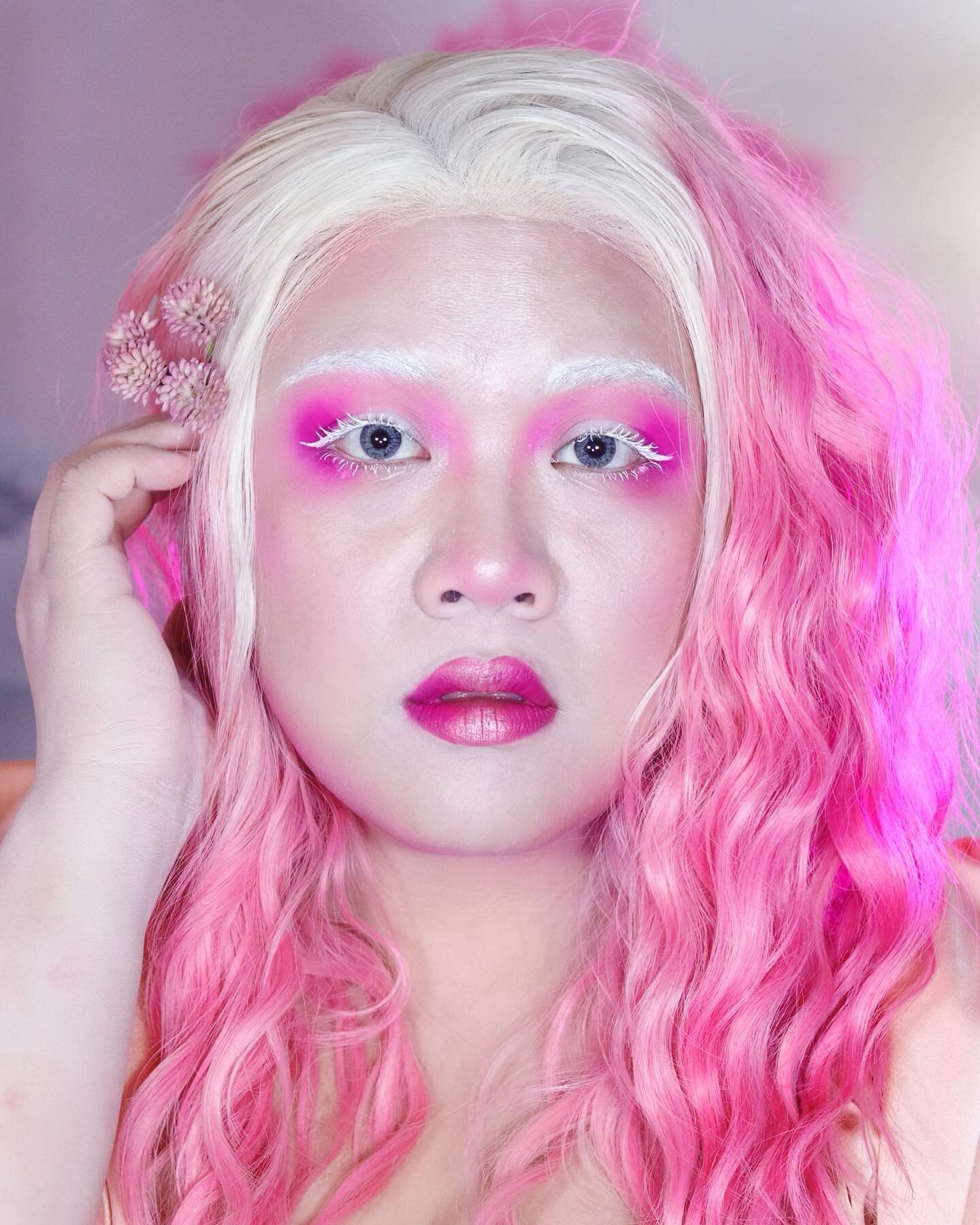 If I turned into a fairy, I like to imagine I&rsquo;d be impossibly pink. One might say &ldquo;aggressively pink.&rdquo; #fairymakeup #fairyhalloweenmakeup