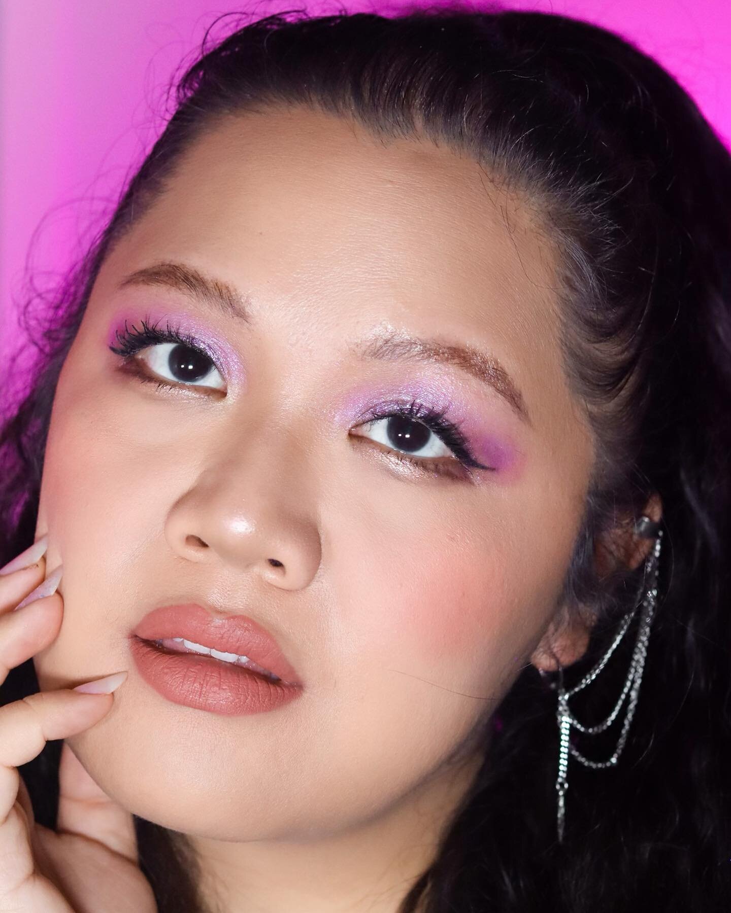 You know that sound that goes &quot;I'm me again?&quot; That's kinda how it felt playing with makeup after so long. #makeupartist #asianmakeupartist #asianmua #asianmakeuplook #makeuplook