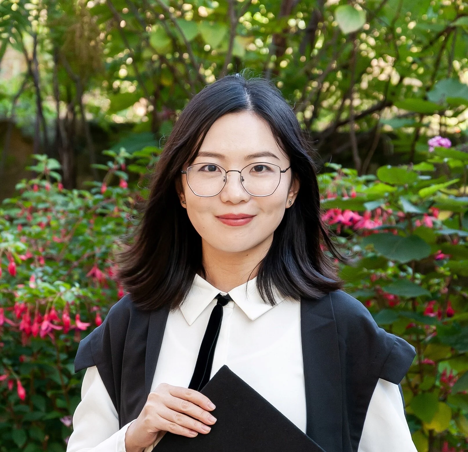 I am a DPhil student in engineering science and also a member of the Oxford Communications Research Group. In prior, I completed my B.Eng and M.S. degrees in communication engineering from Beijing University of Posts and Telecommunications. My resea…