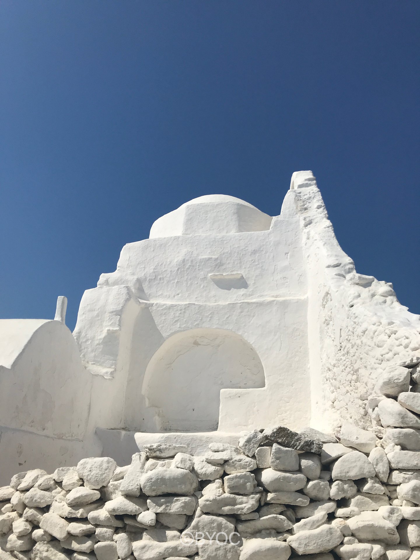 mykonosbuilding.jpg