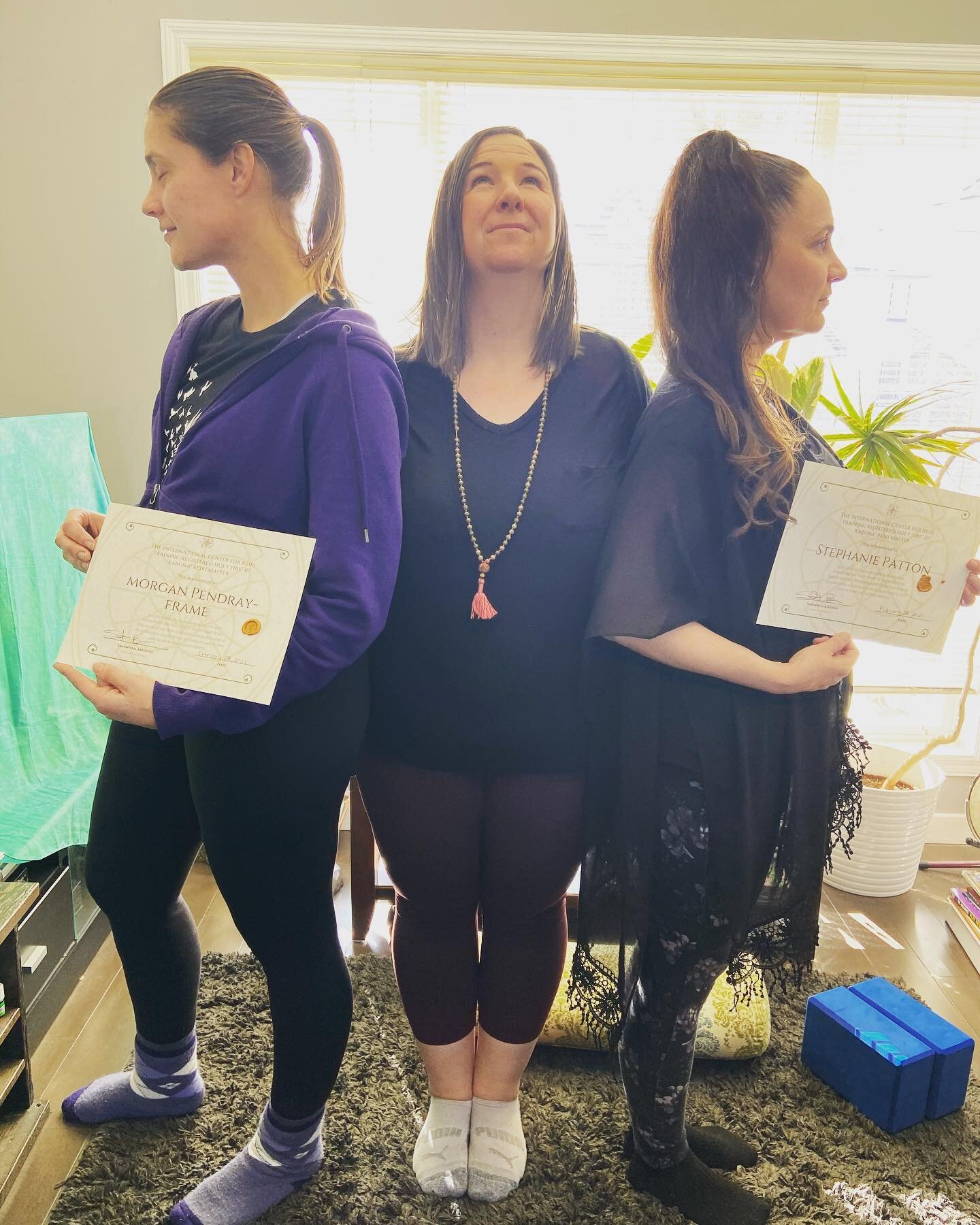 The final generation of Goddess Reiki YYC graduated today. It has been a full and abundant experience with these two amazing women!

🌕🌕🌕

Graduating by the light of the full moon I feel their journeys only beginning and mine as well.

🌕🌕🌕

Now 