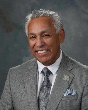 Art De La Cruz