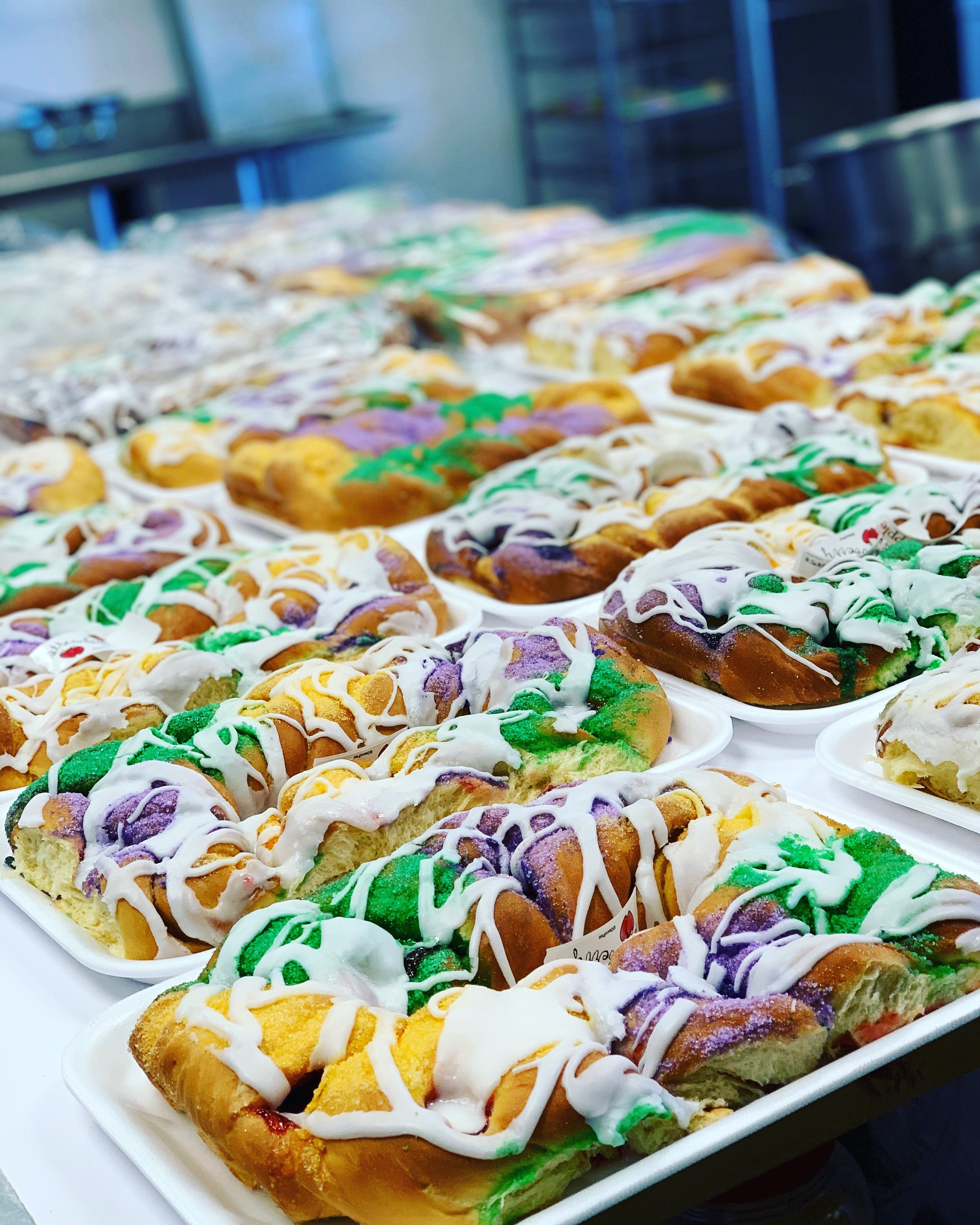King Cake (Lg) Plain