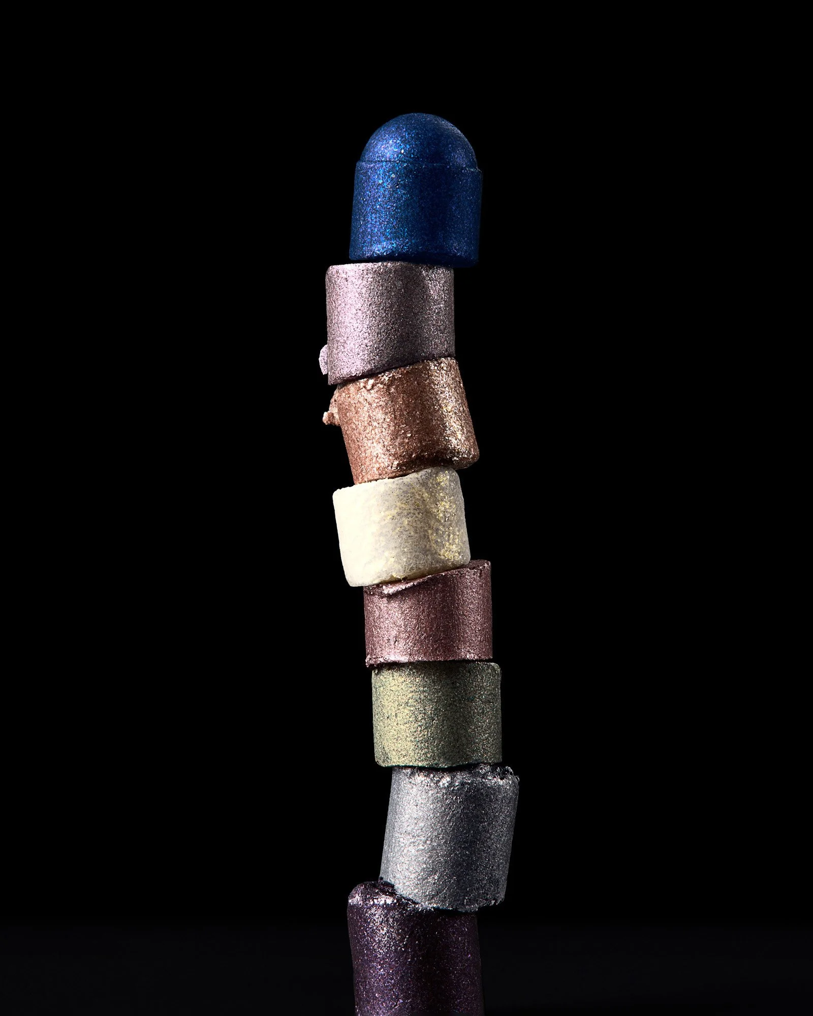 Rikky-Fernandes-2025-1474-MAC-Dazzle-Shadow-Sticks.jpg