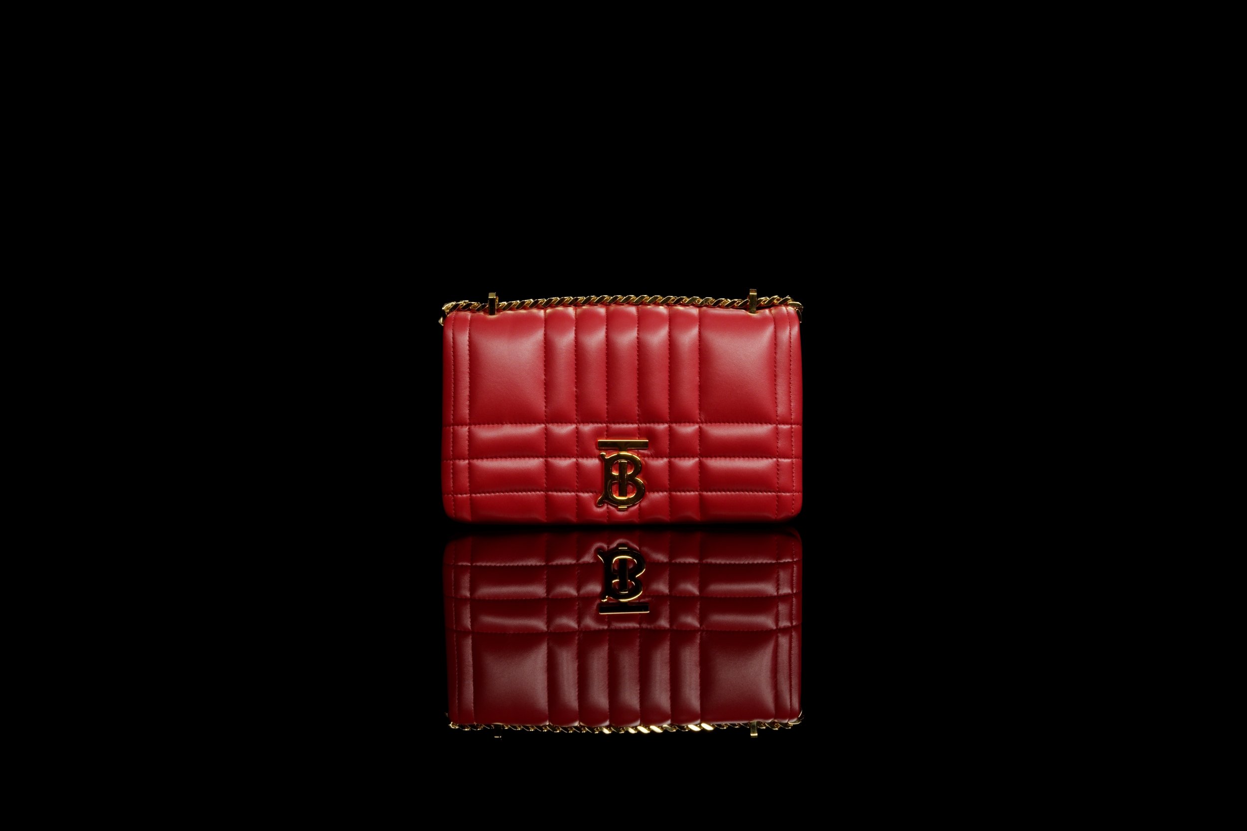 Burberry Festive Gifting_1.1.3.jpg