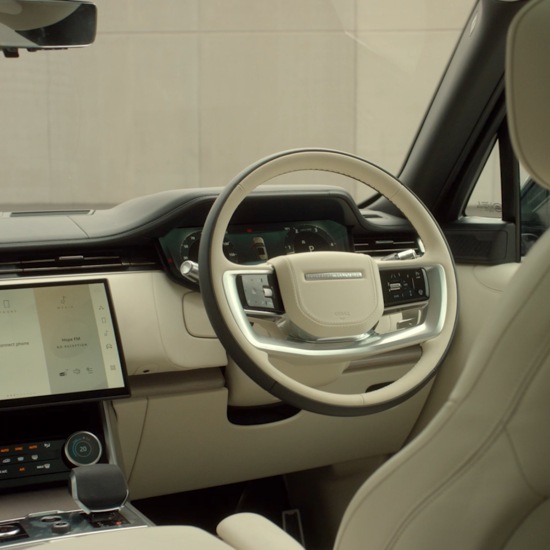 Vogue x Range Rover_1.1.9.jpg