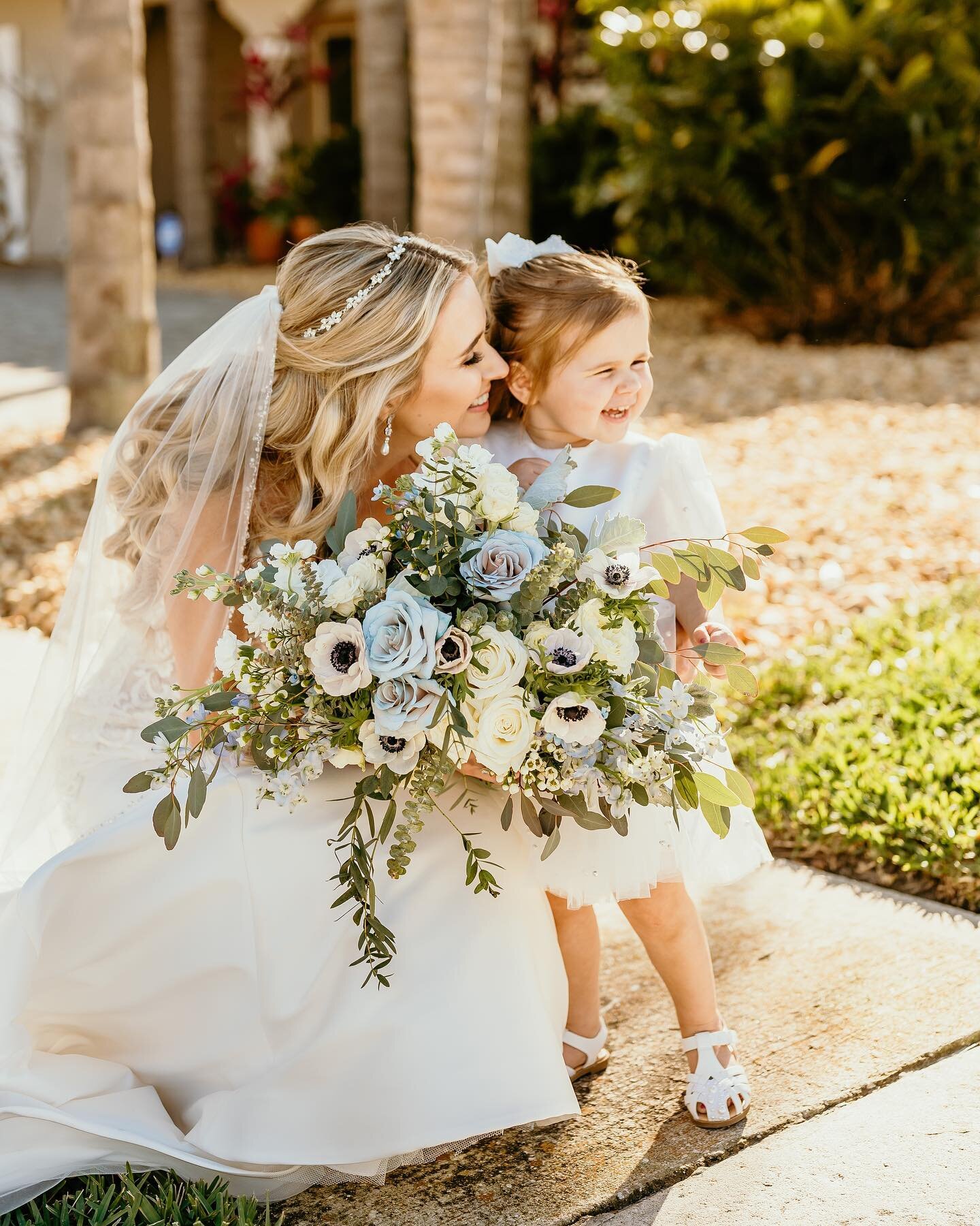 Mama&rsquo;s make the world go round ✨ Happy Mother&rsquo;s Day from EABD!

#mothersday #wedding #weddingday #motherofthebride #bride #weddingplanner #tampabay #floridawedding #happymothersday