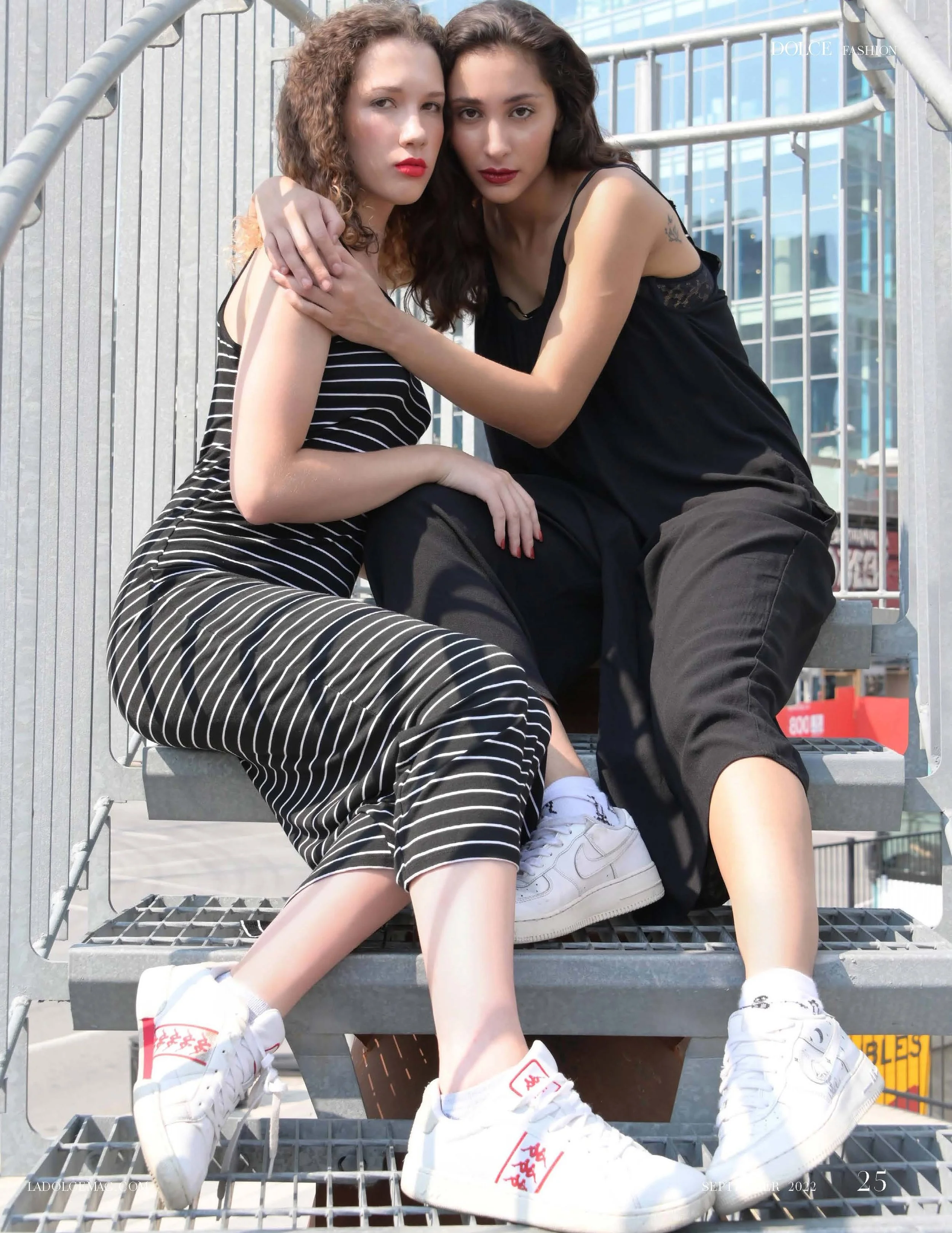 DOLCE MAGAZINE SEPTEMBER FASHION 11_Página_25 (1).jpg