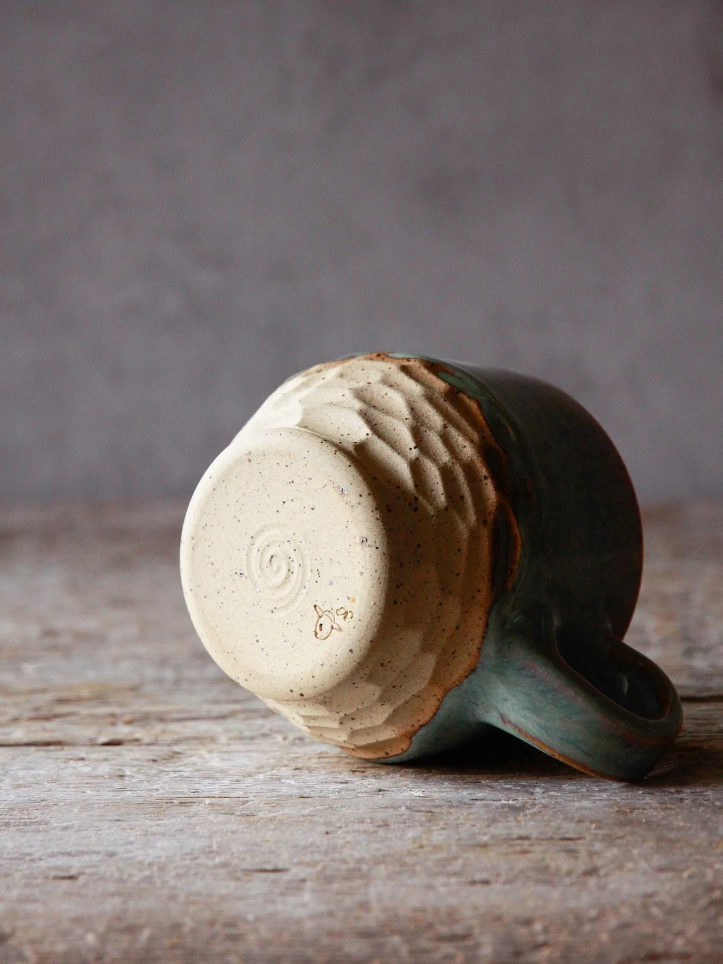 Soooo have you ever shown up to a gathering in a big, noisy venue under harsh fluorescent lights with barely any communication about what to expect or bring? 🫠

As a sensitive-souled introvert, those types of events are usually anxiety-inducing, unc