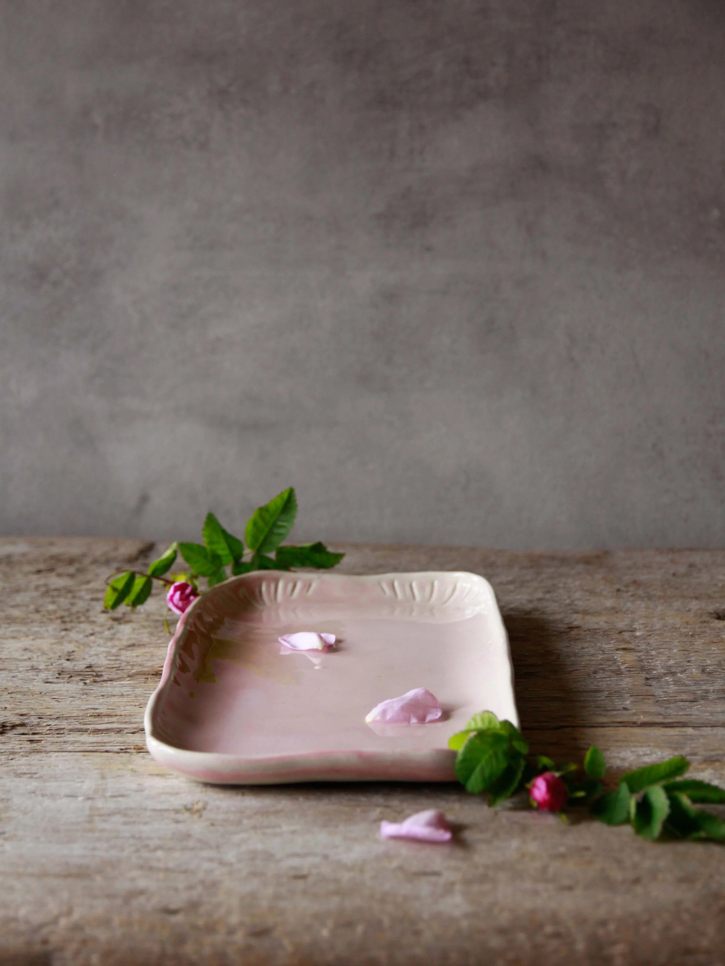 serving dish | small | nootka rose