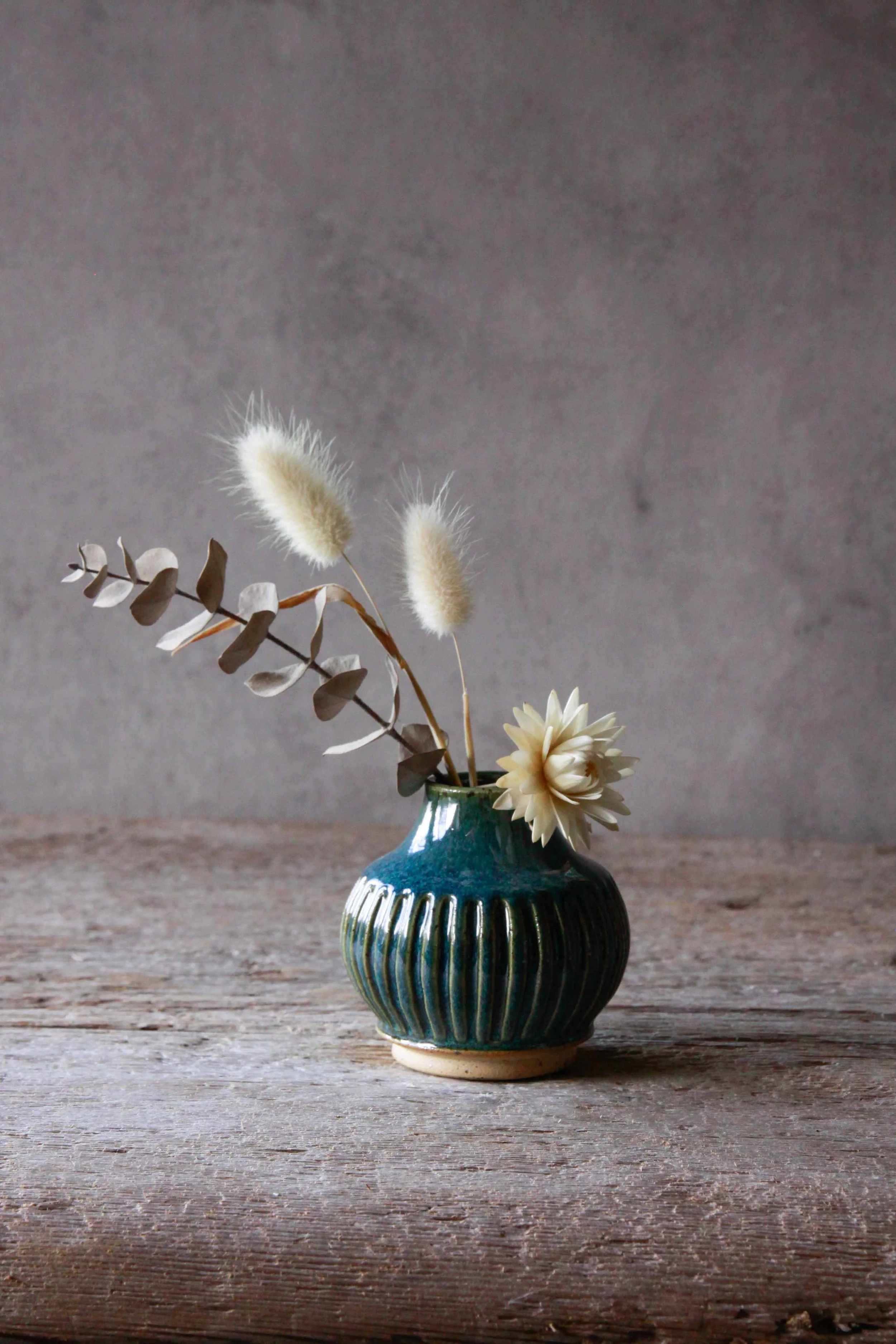 bud vase | small | cedar