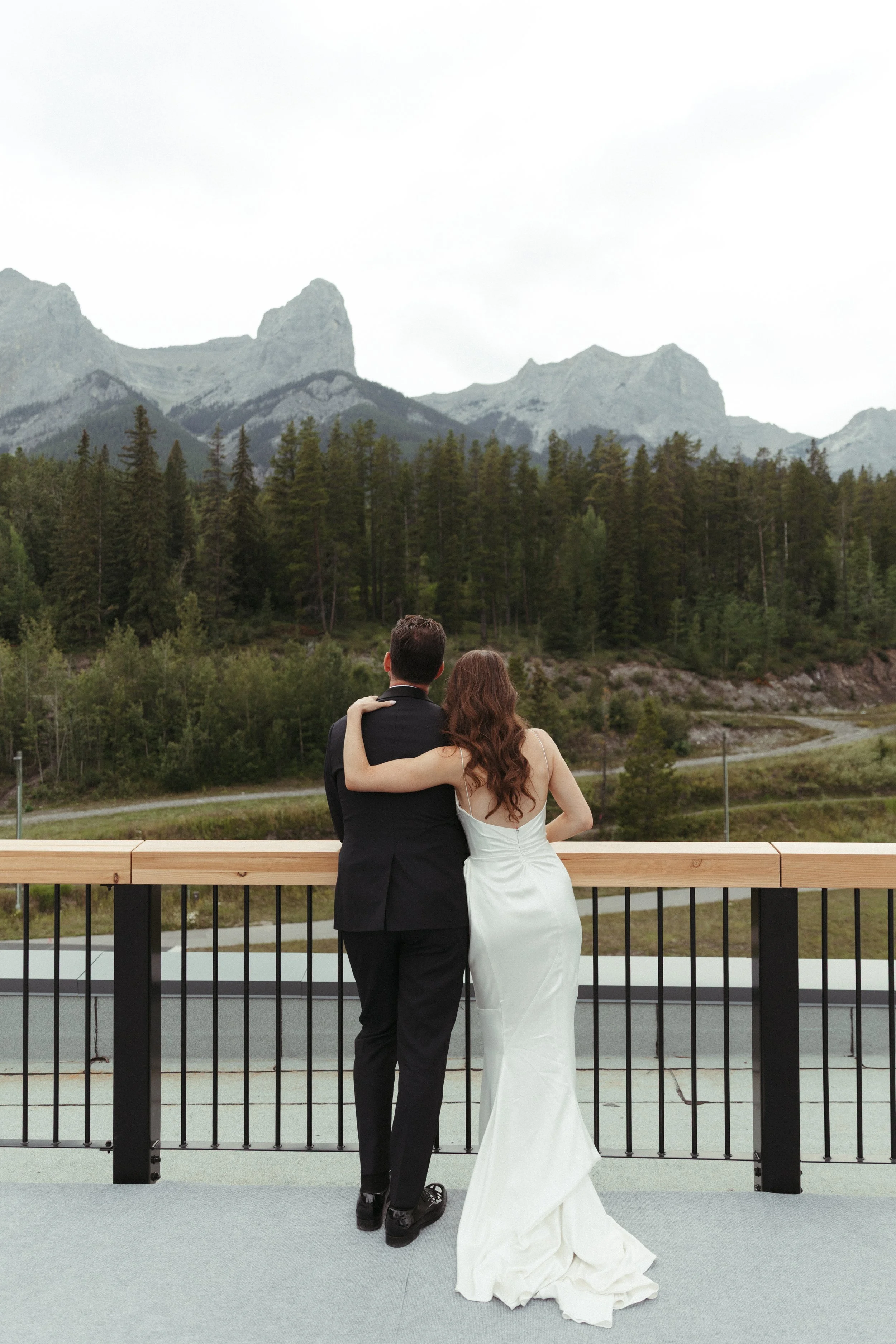 Nicole + Scott: Canmore Wedding
