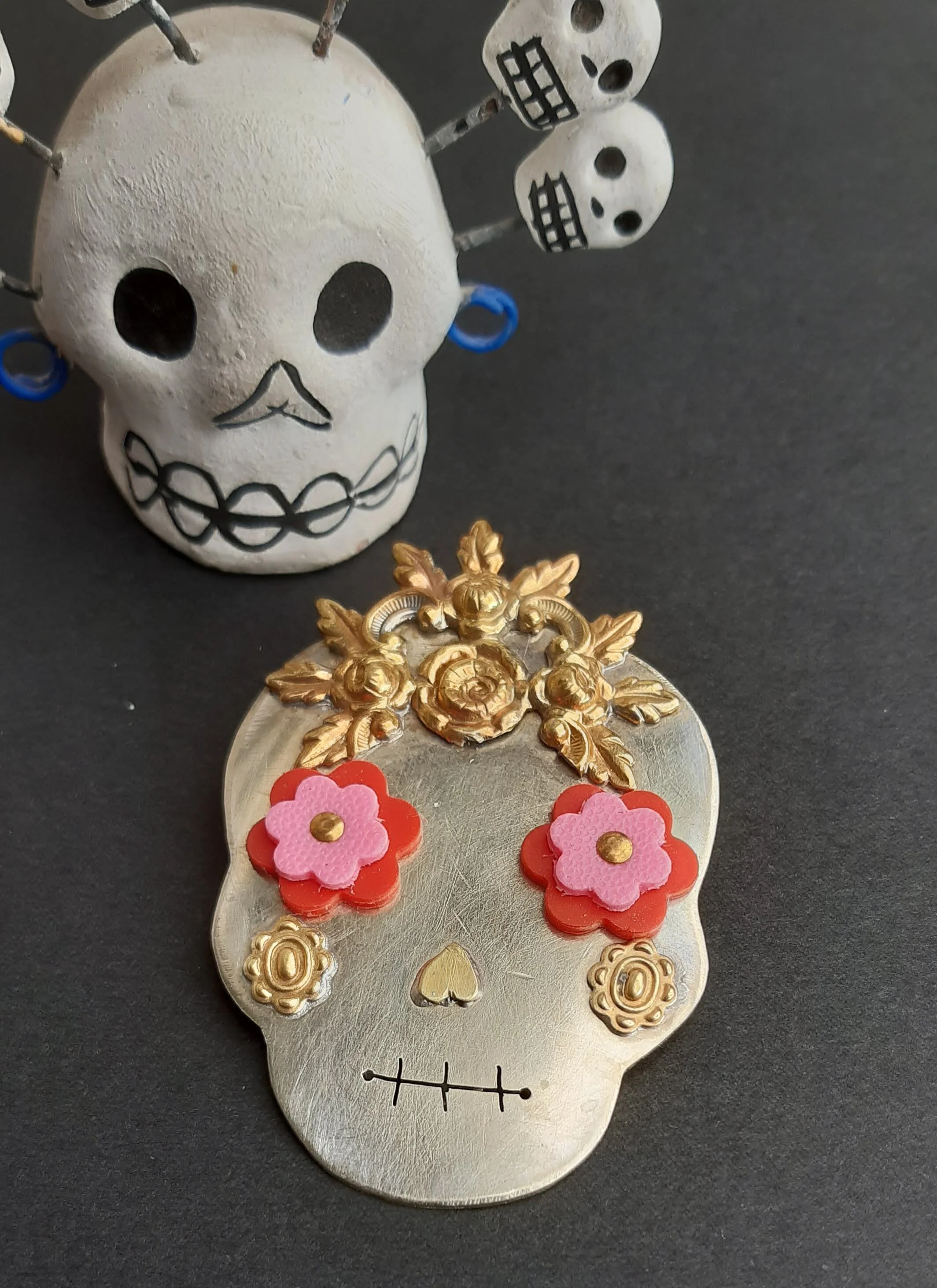 Skull brooch.jpg