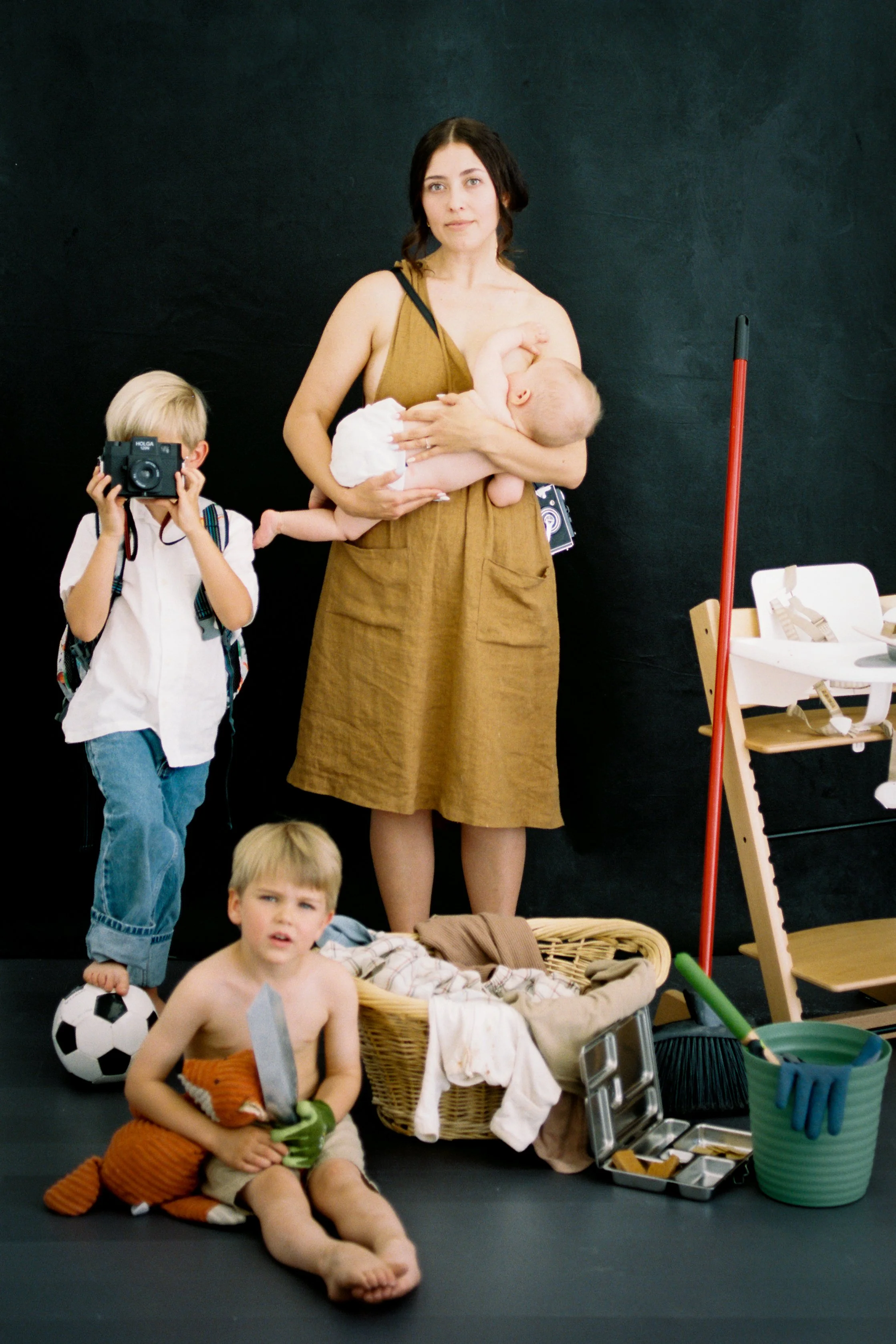 05-2025_WindowStudioSession_Portra400-25.jpg