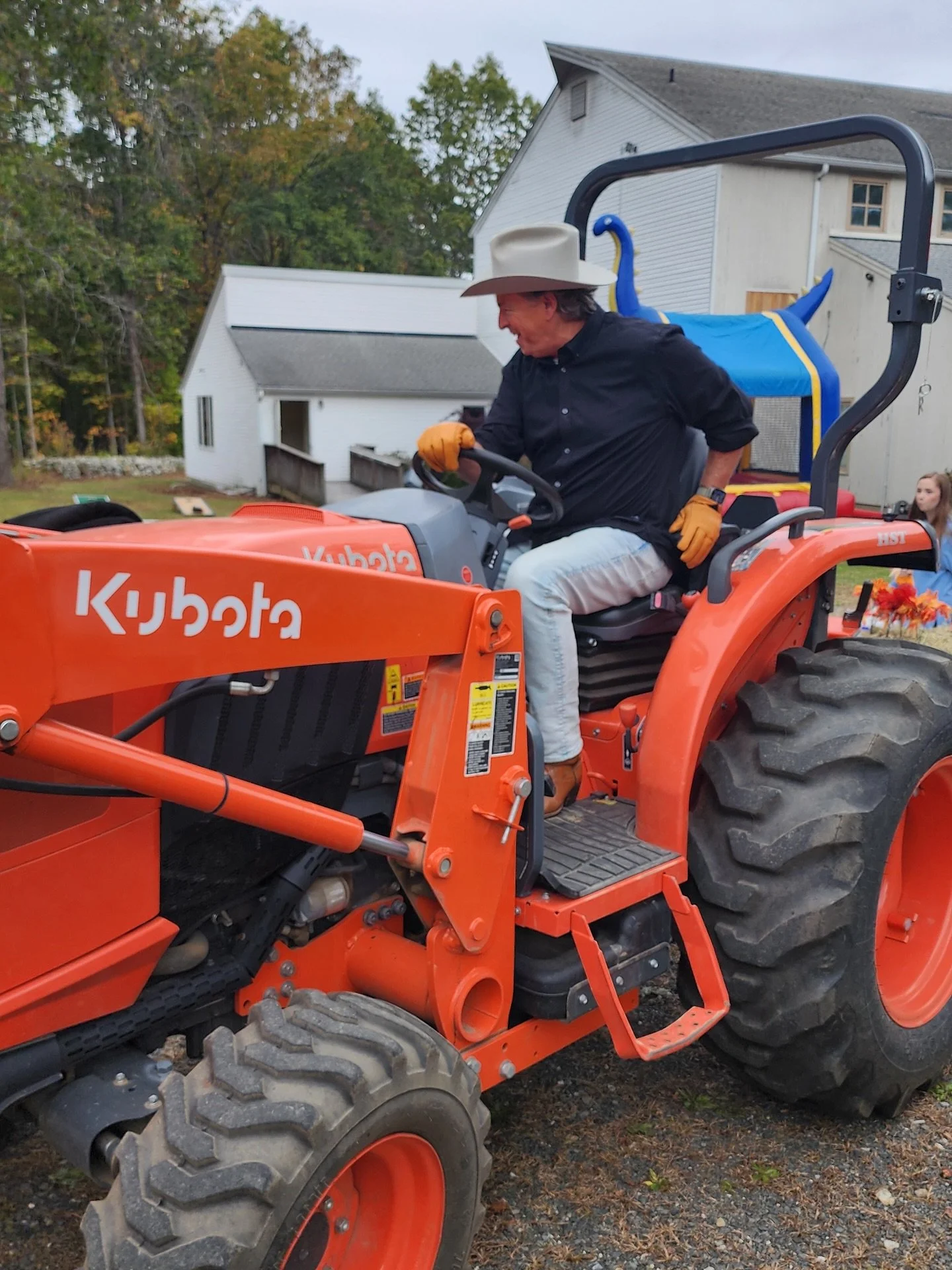 What a great weekend it was for our Fall Festival! 🍁 From hayrides with Pastor Ryan to laughter and fellowship all around, we loved celebrating the season together as a church family. We can’t wait for next year!