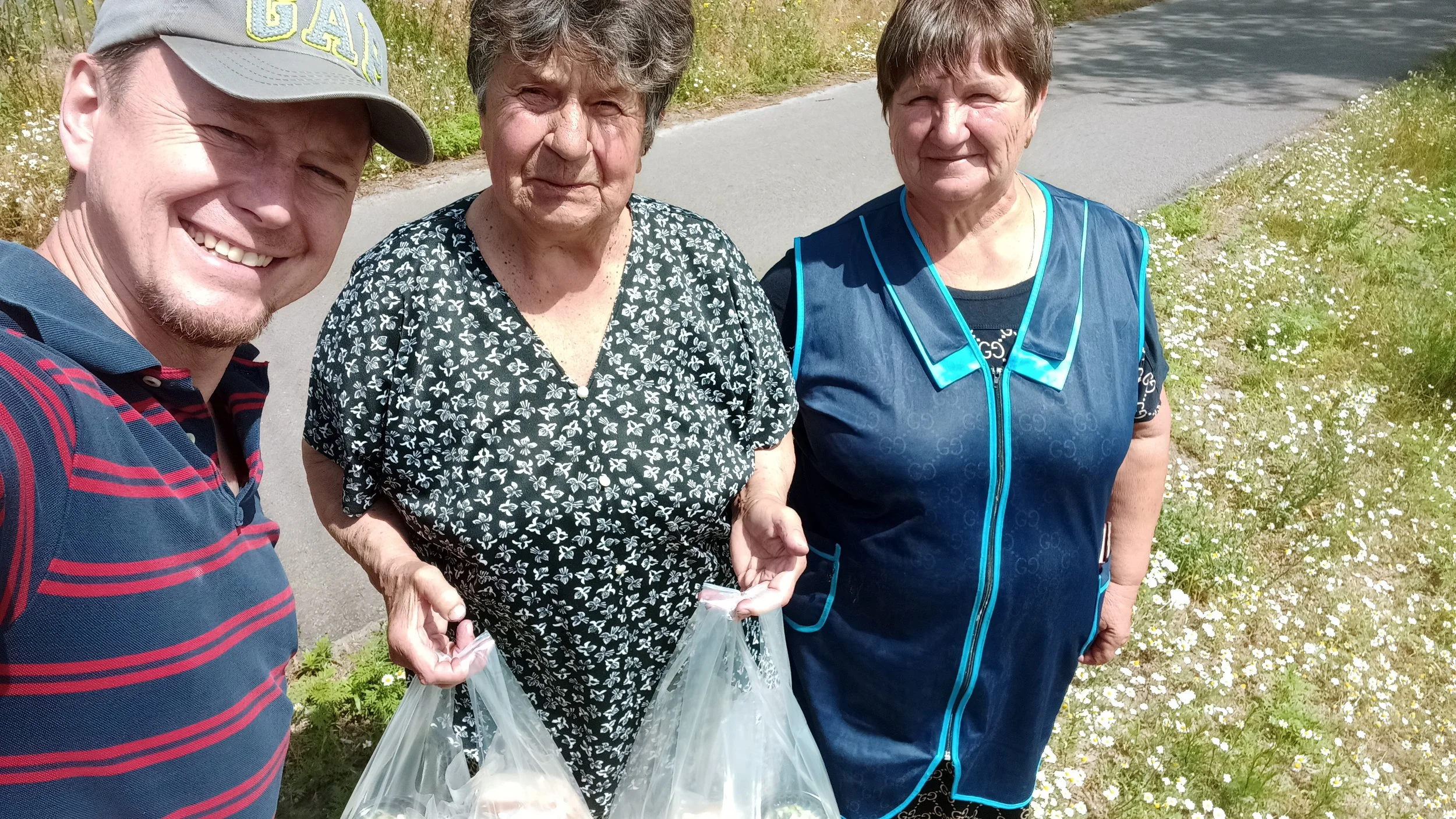 Soshnykiv - Feeding3.jpg