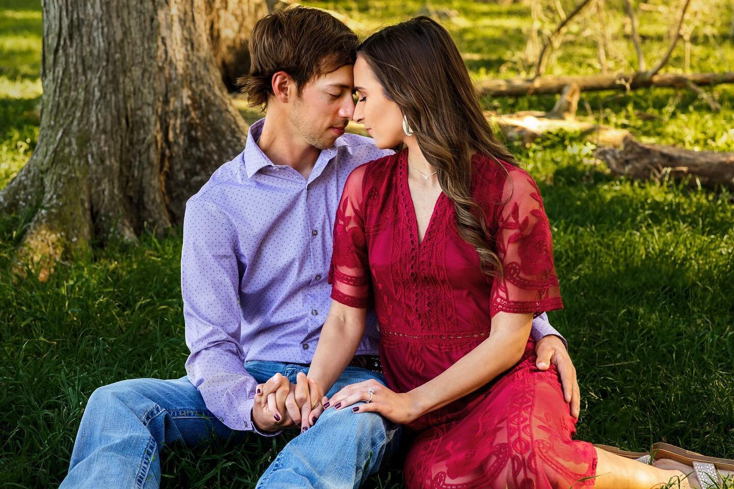 Y&rsquo;all. This engagement session was EVERYTHING! Normally I have the first image/sneak I want to edit when I get home already picked out in my head before the session is even over. But this! These two made it extremely hard for me. I had about 30