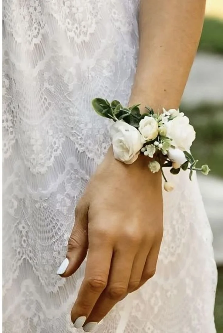 wrist corsage.jpg