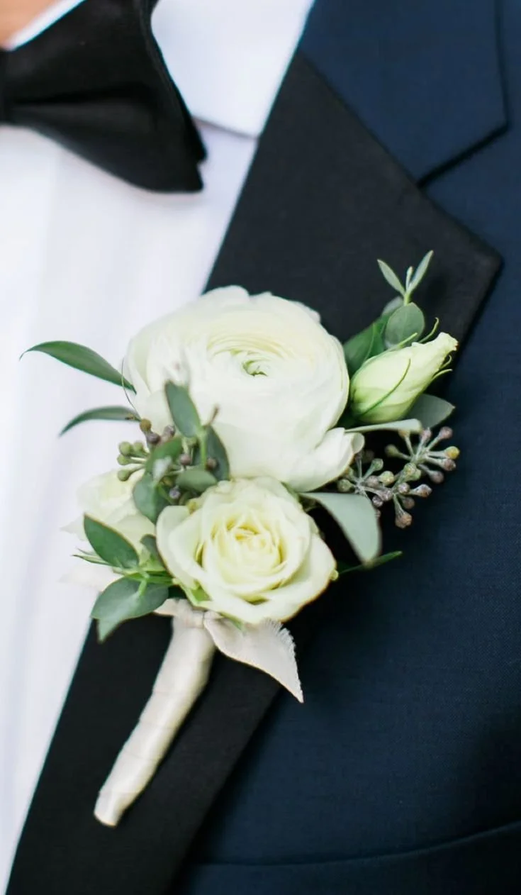 white boutineere.jpg