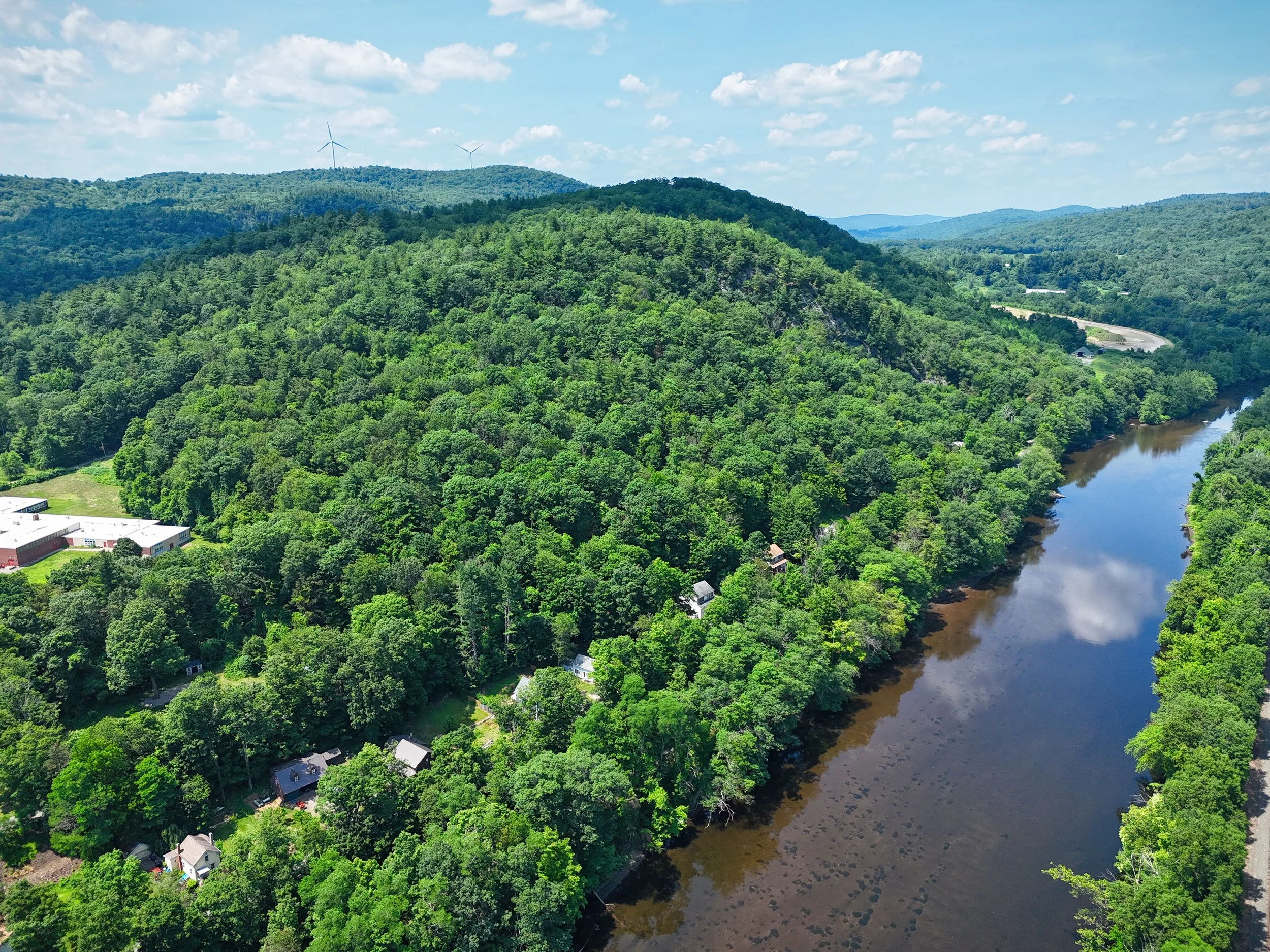 81 Pomeroy Terrace - Russell, MA